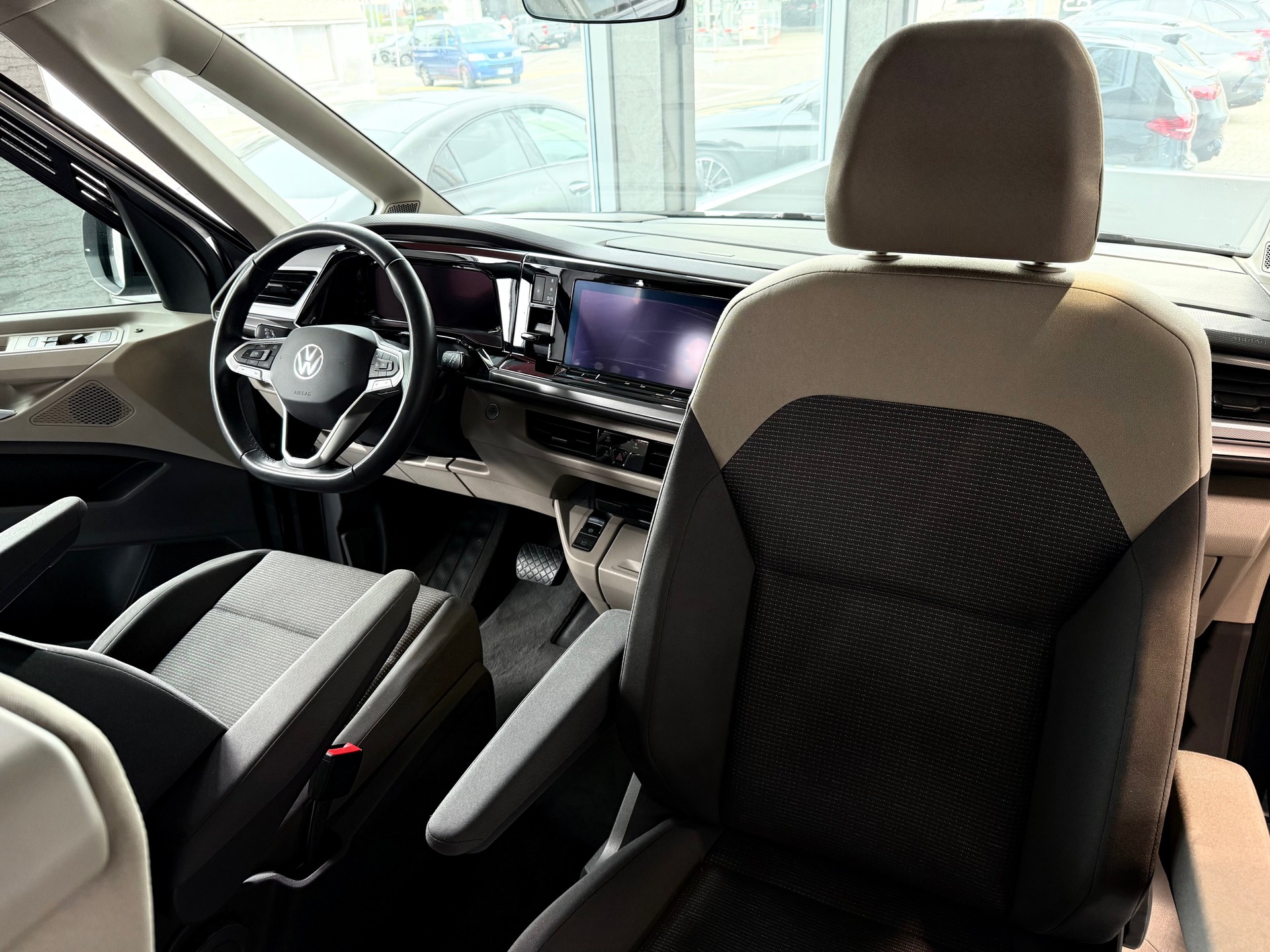 VW California 2.0 TDI Beach Camper Liberty-image-11