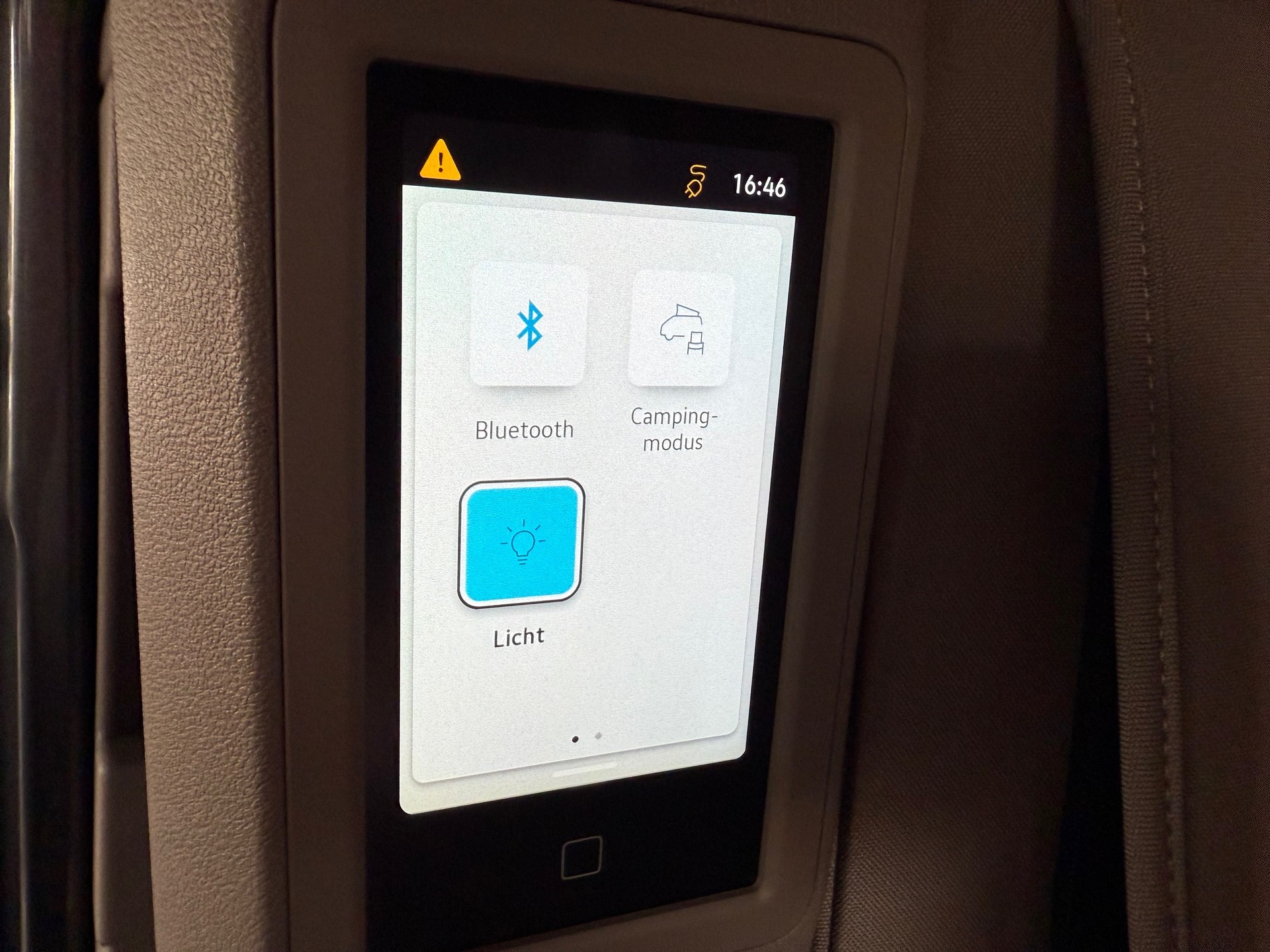 VW California 2.0 TDI Beach Camper Liberty-image-15