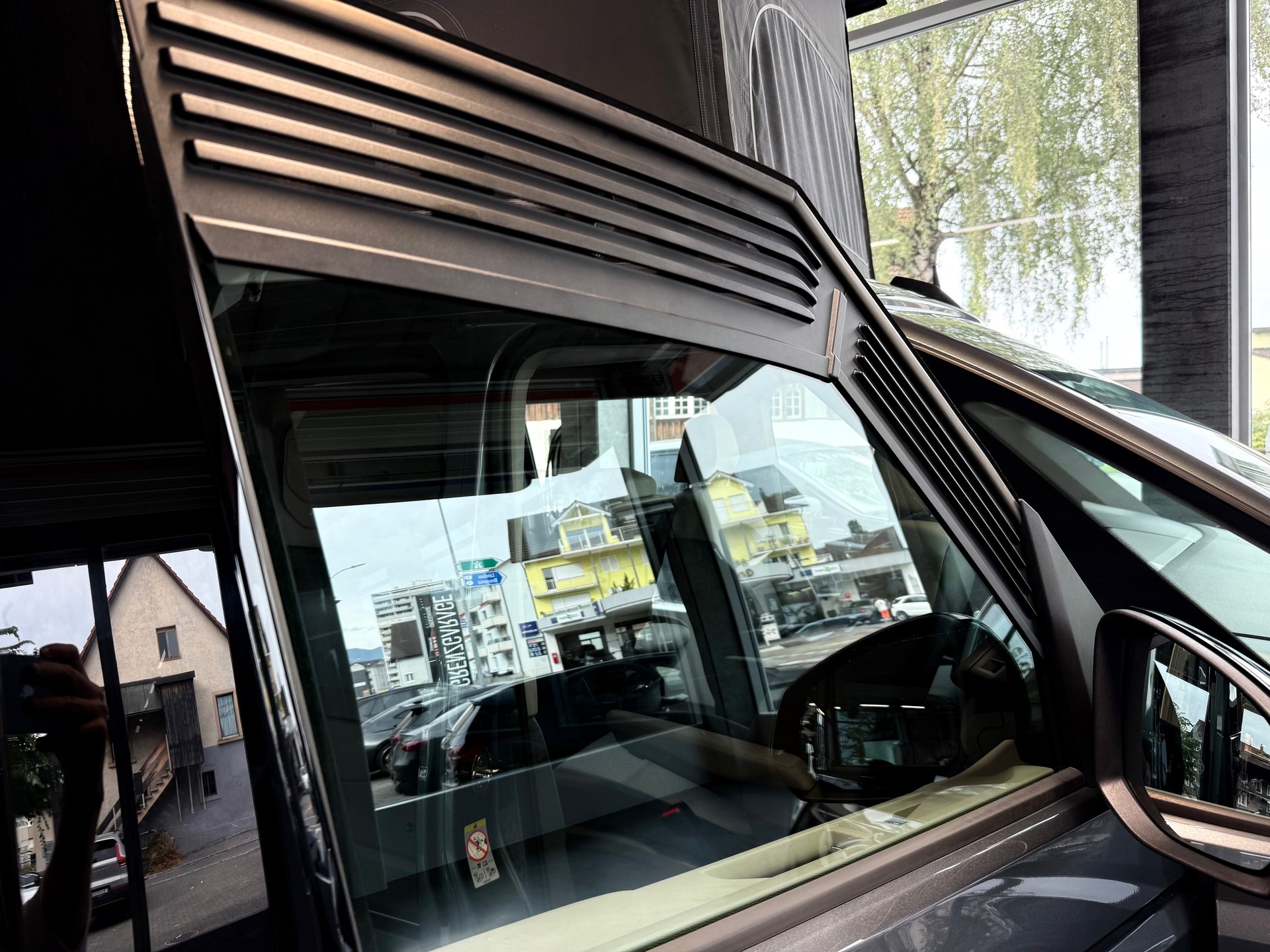 VW California 2.0 TDI Beach Camper Liberty-image-9