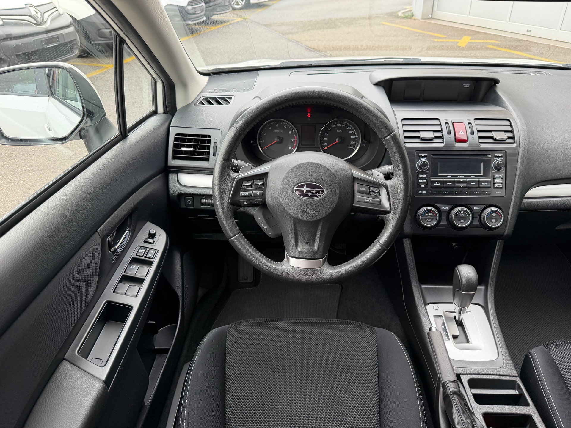 SUBARU XV 2.0 Swiss Two AWD CVT-image-9