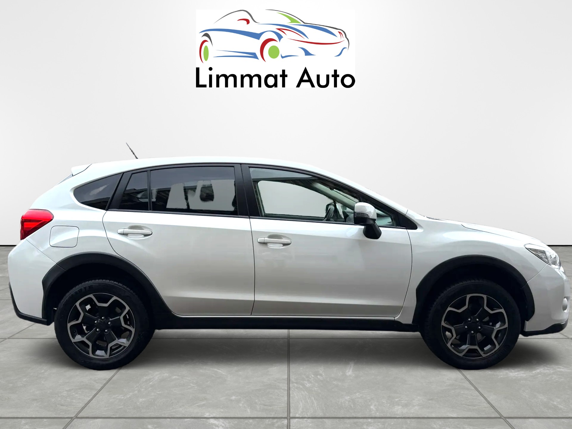 SUBARU XV 2.0 Swiss Two AWD CVT-image-6