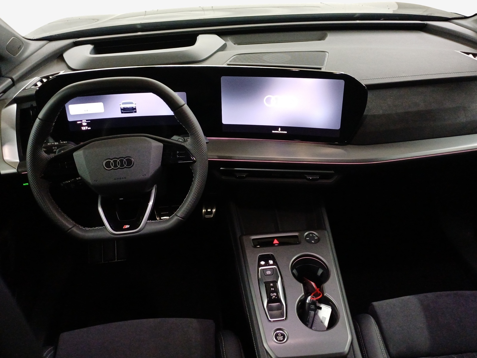 AUDI Q4 e-tron SUV quattro performance Swiss Ski-image-8
