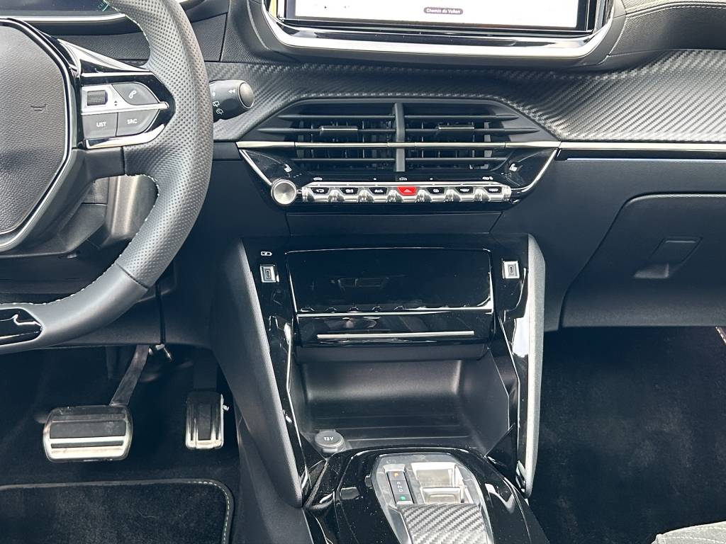 PEUGEOT 2008 156 e 54 kWh GT-image-6