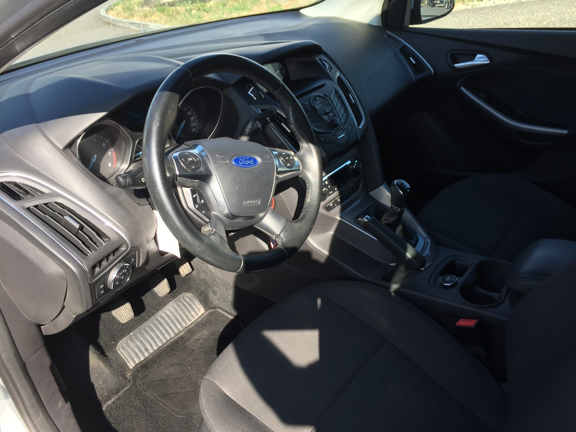 FORD Focus 1.0 SCTi Trend-image-10