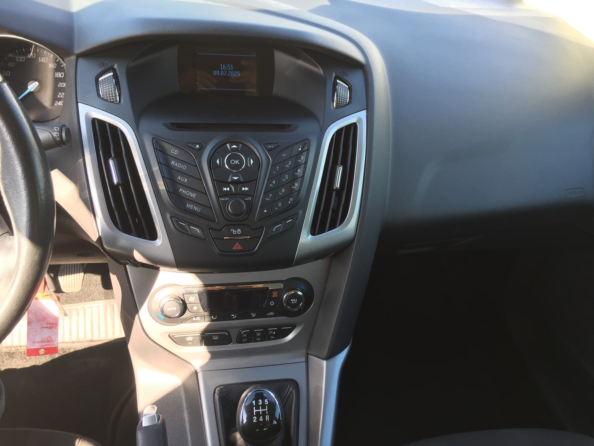 FORD Focus 1.0 SCTi Trend-image-11