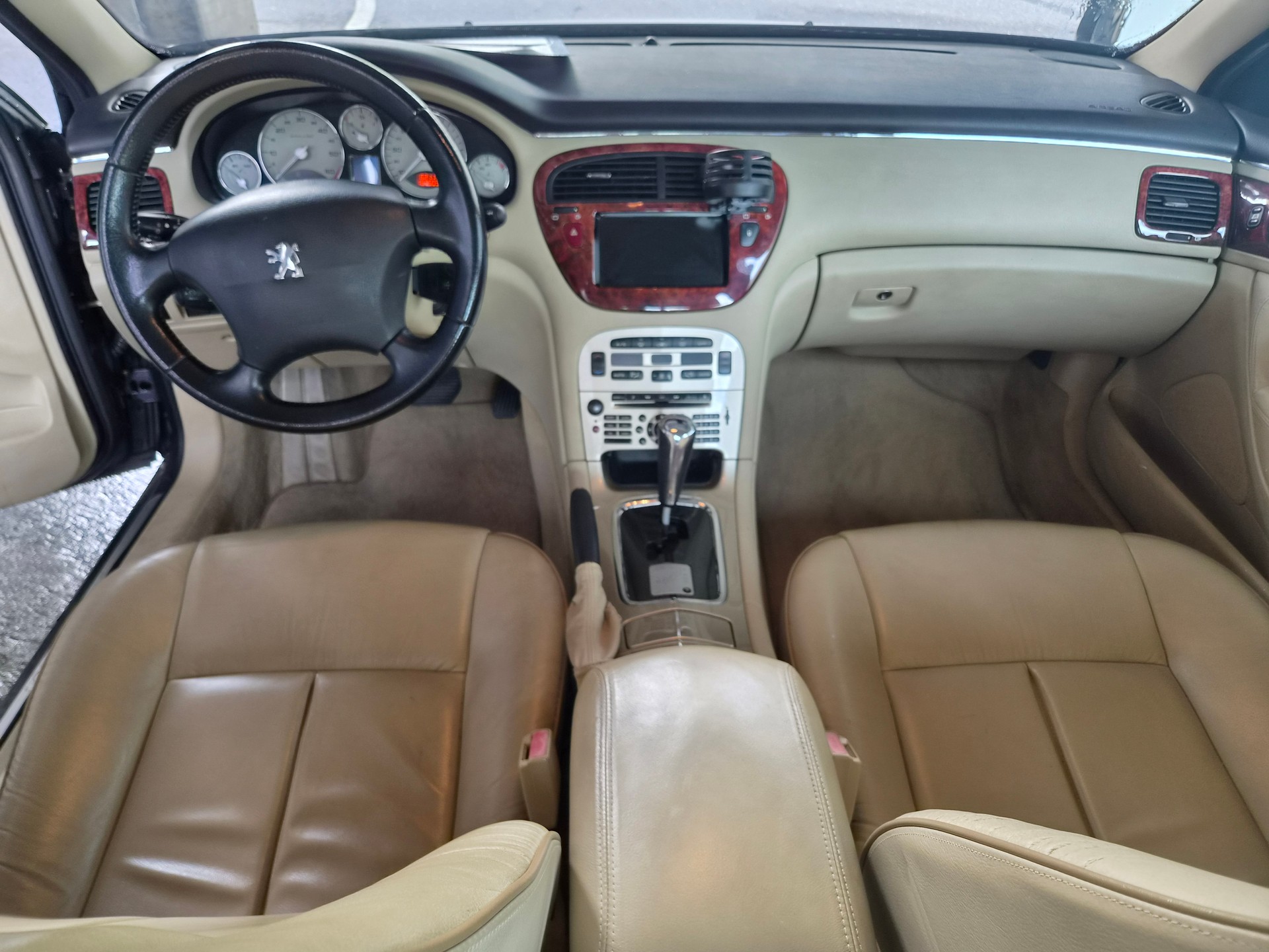 PEUGEOT 607 2.7 HDI V6 Personnalisée-image-10