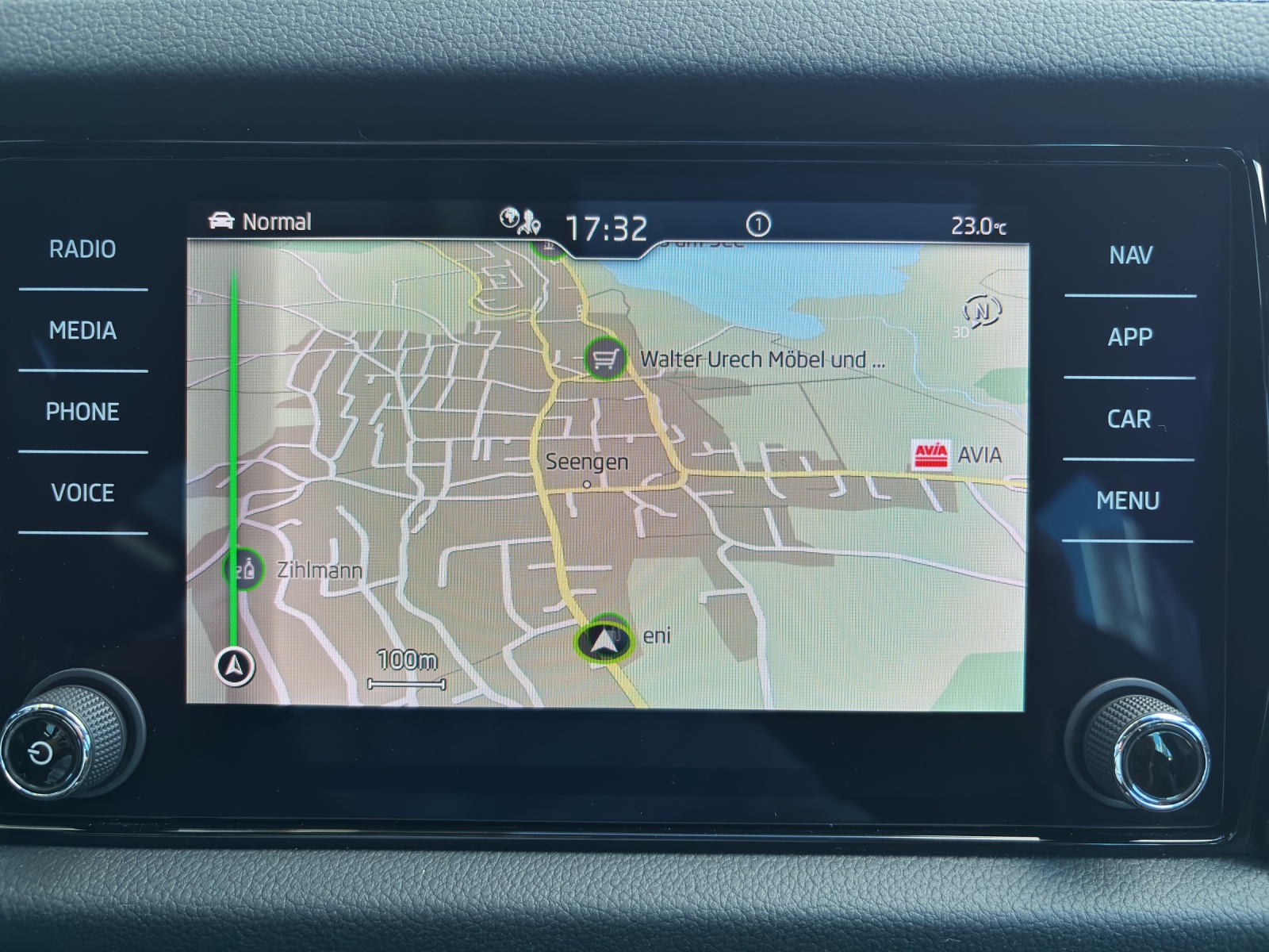 SKODA Kodiaq 2.0 TSI 4x4 SportLine mit AHK, Panorama-Ausstell-/Schiebedach & Winterräder-image-22