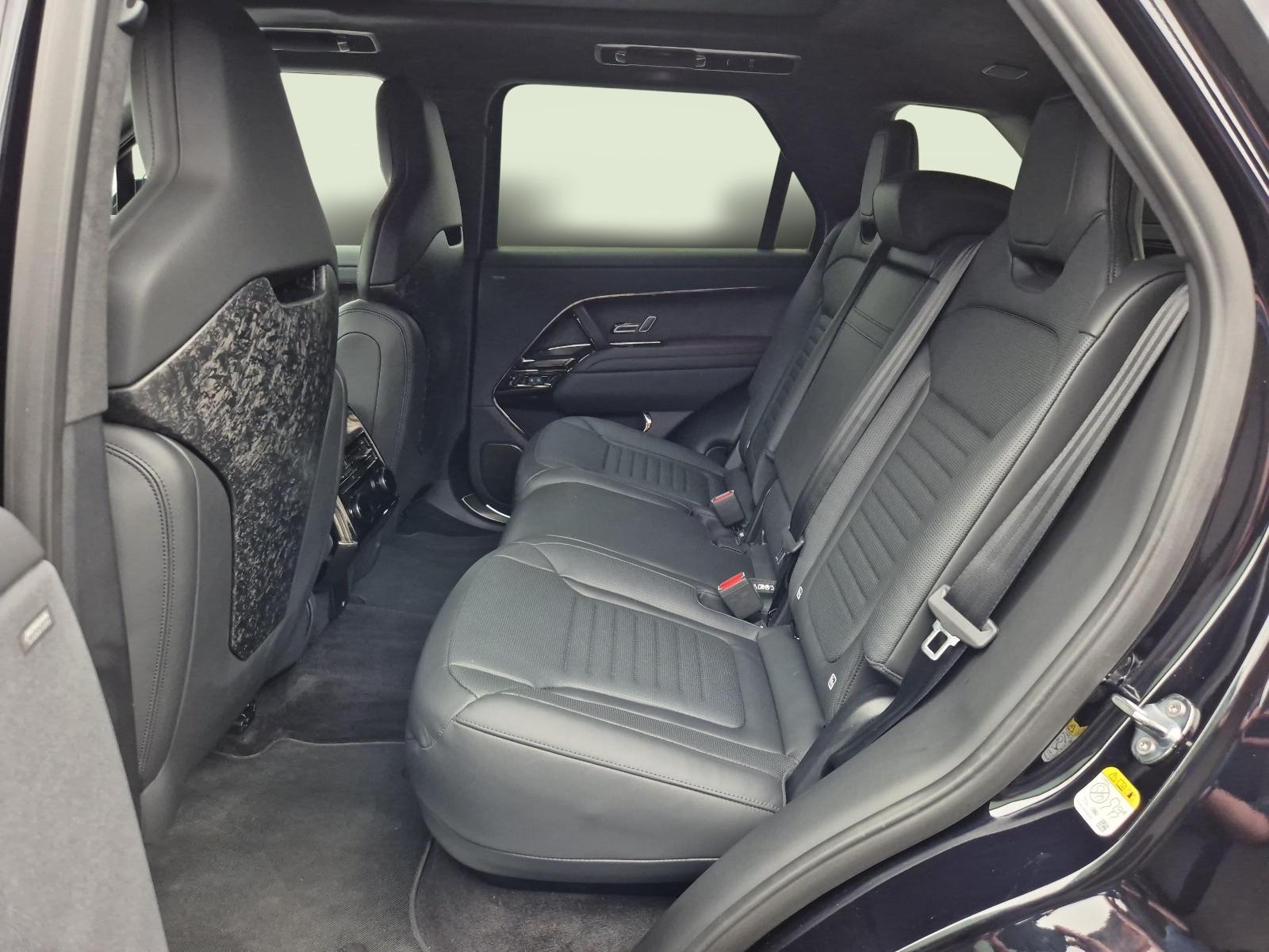 LAND ROVER Range Rover Sport 4.4 V8 SV Edition Two-image-3