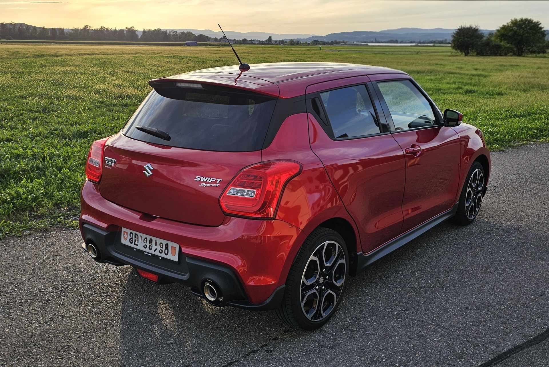 SUZUKI 1.4 T Sport Compact Top-image-1