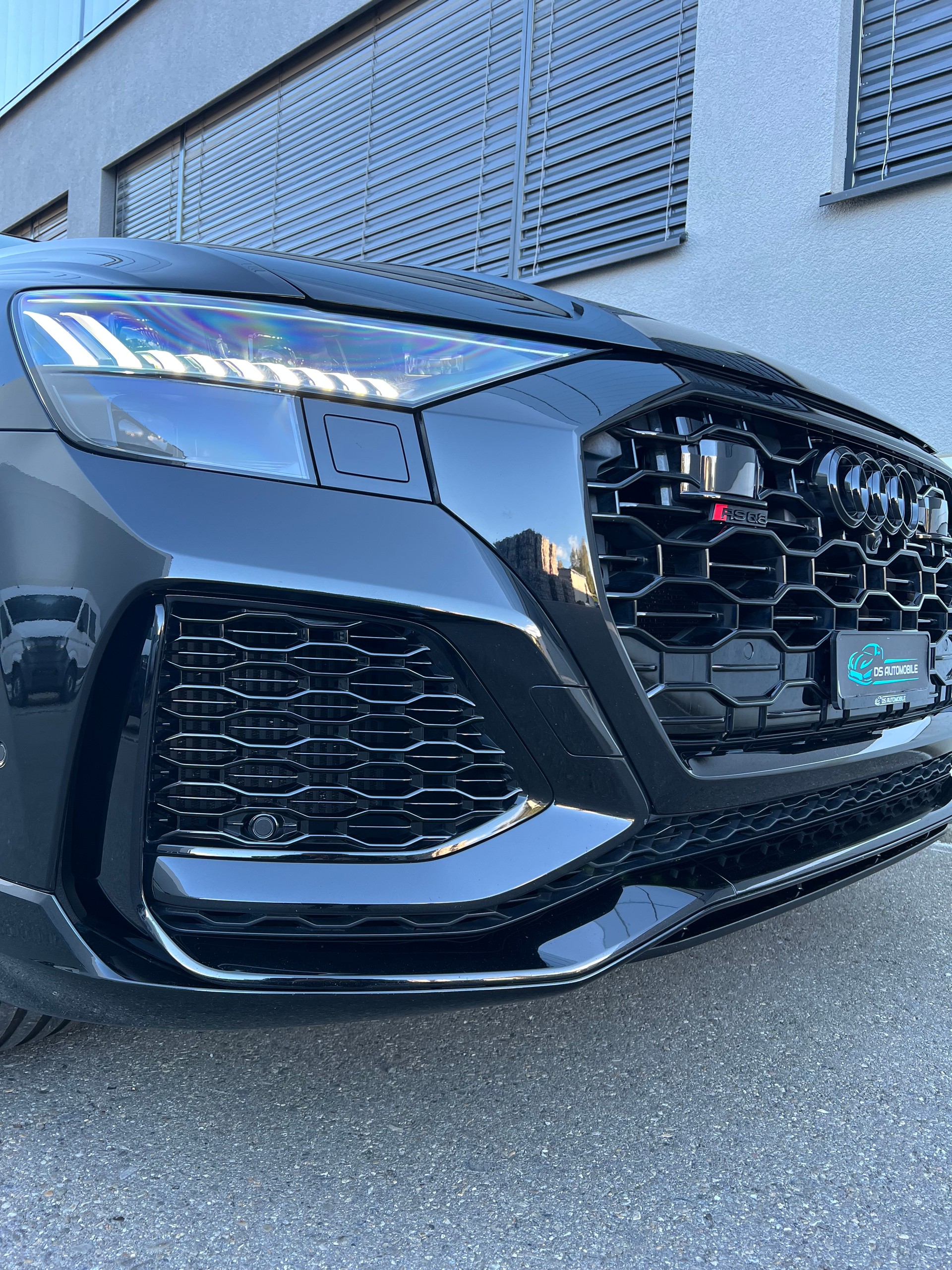 AUDI RSQ8 quattro tiptronic-image-23