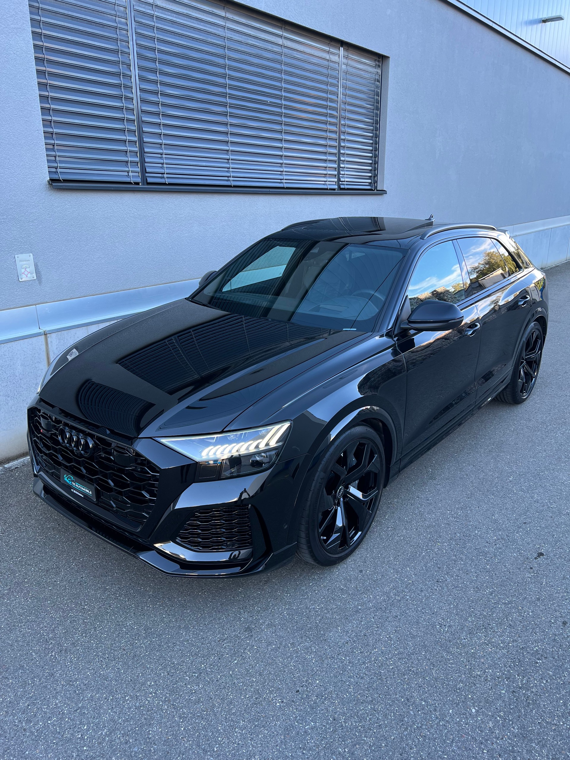 AUDI RSQ8 quattro tiptronic-image-21