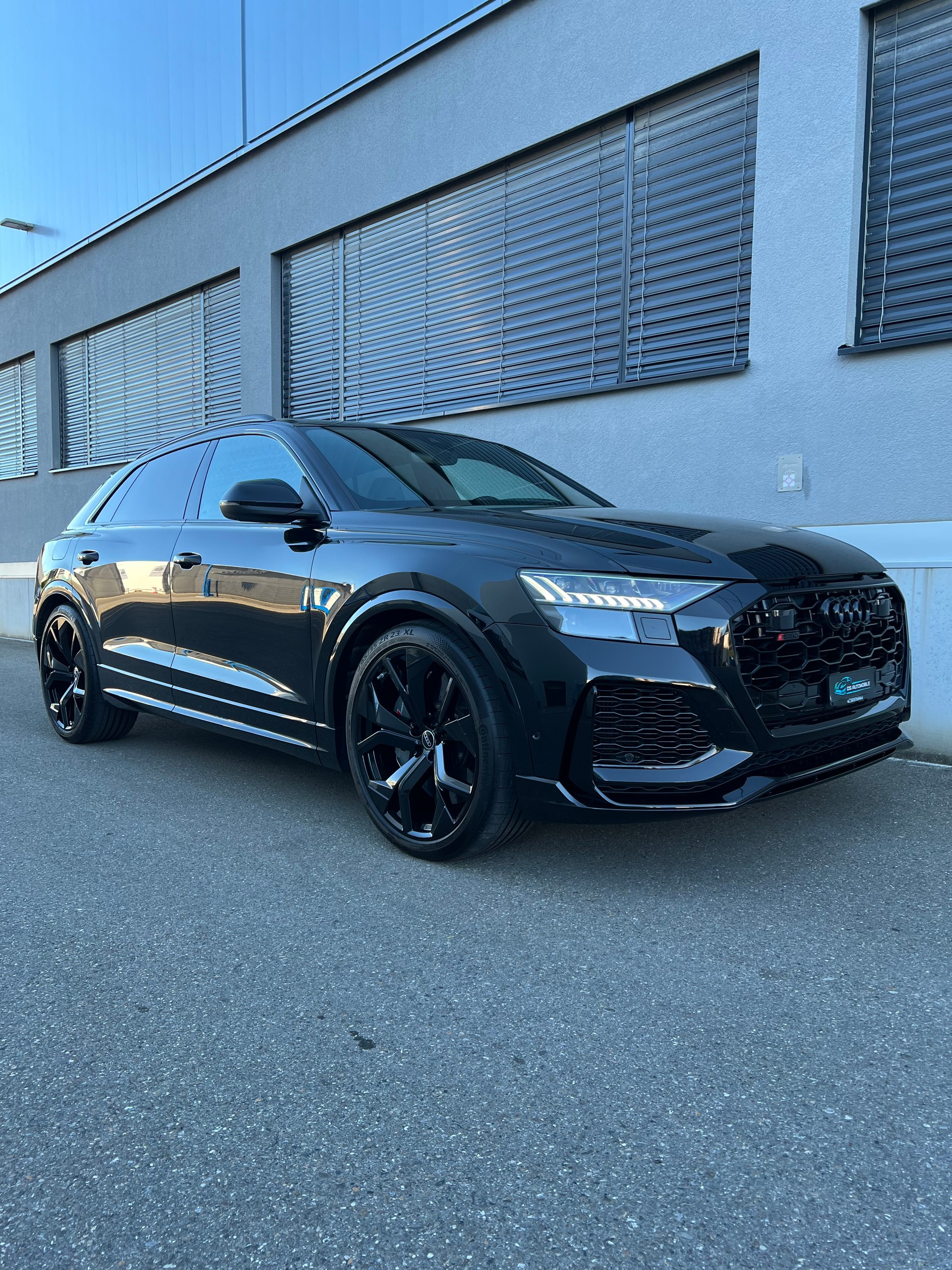 AUDI RSQ8 quattro tiptronic-image-6