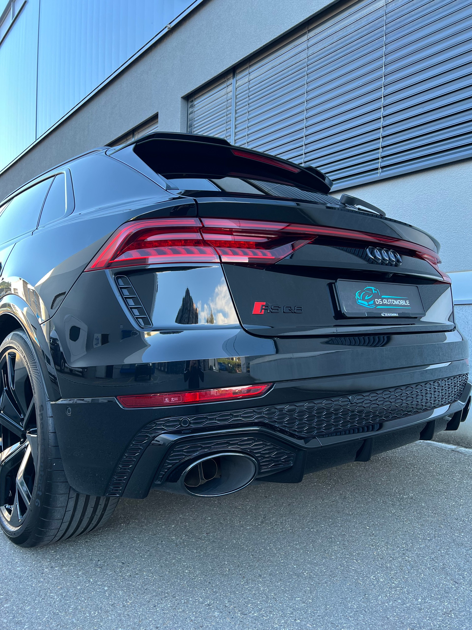 AUDI RSQ8 quattro tiptronic-image-25