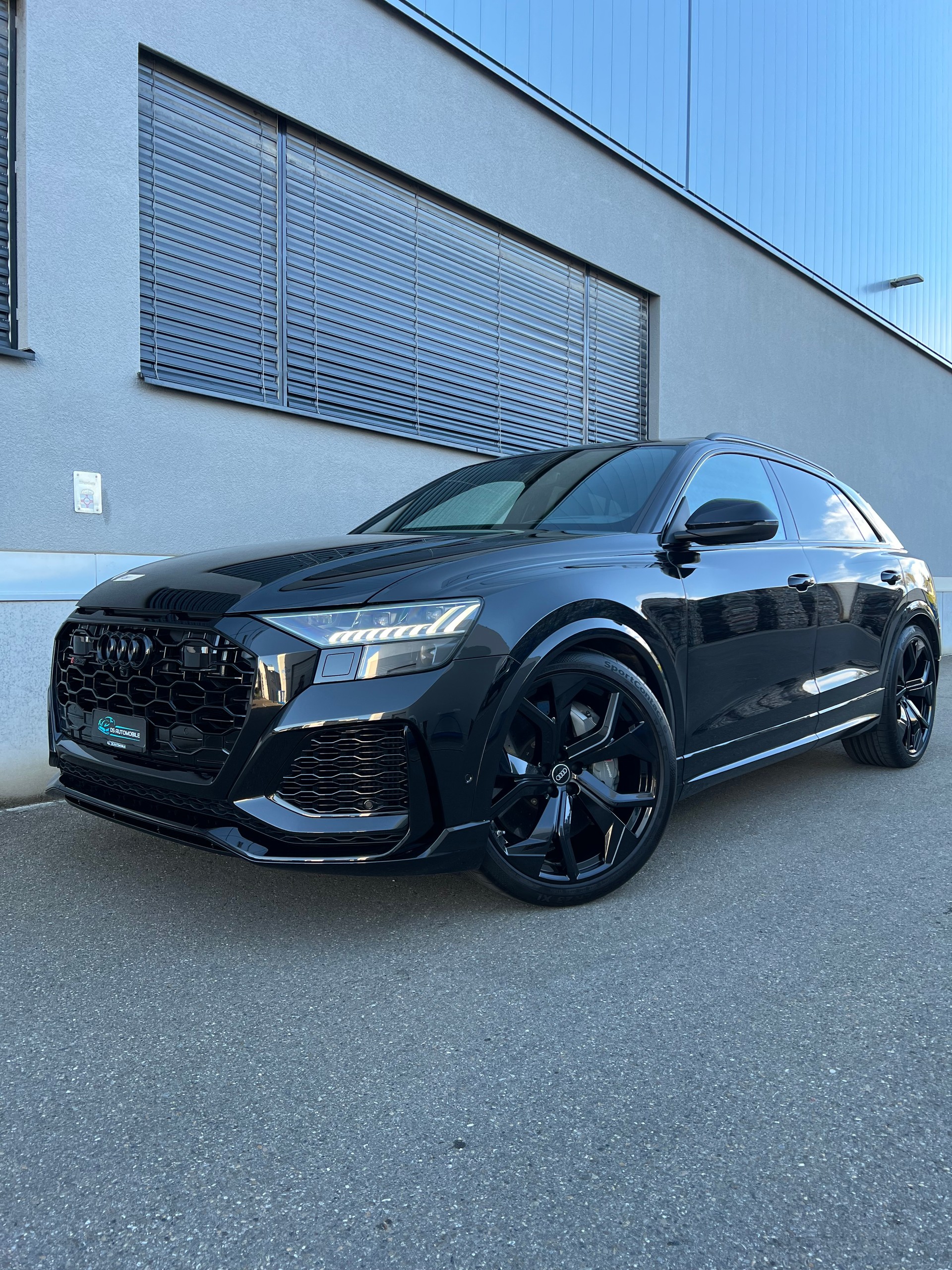 AUDI RSQ8 quattro tiptronic-image-0