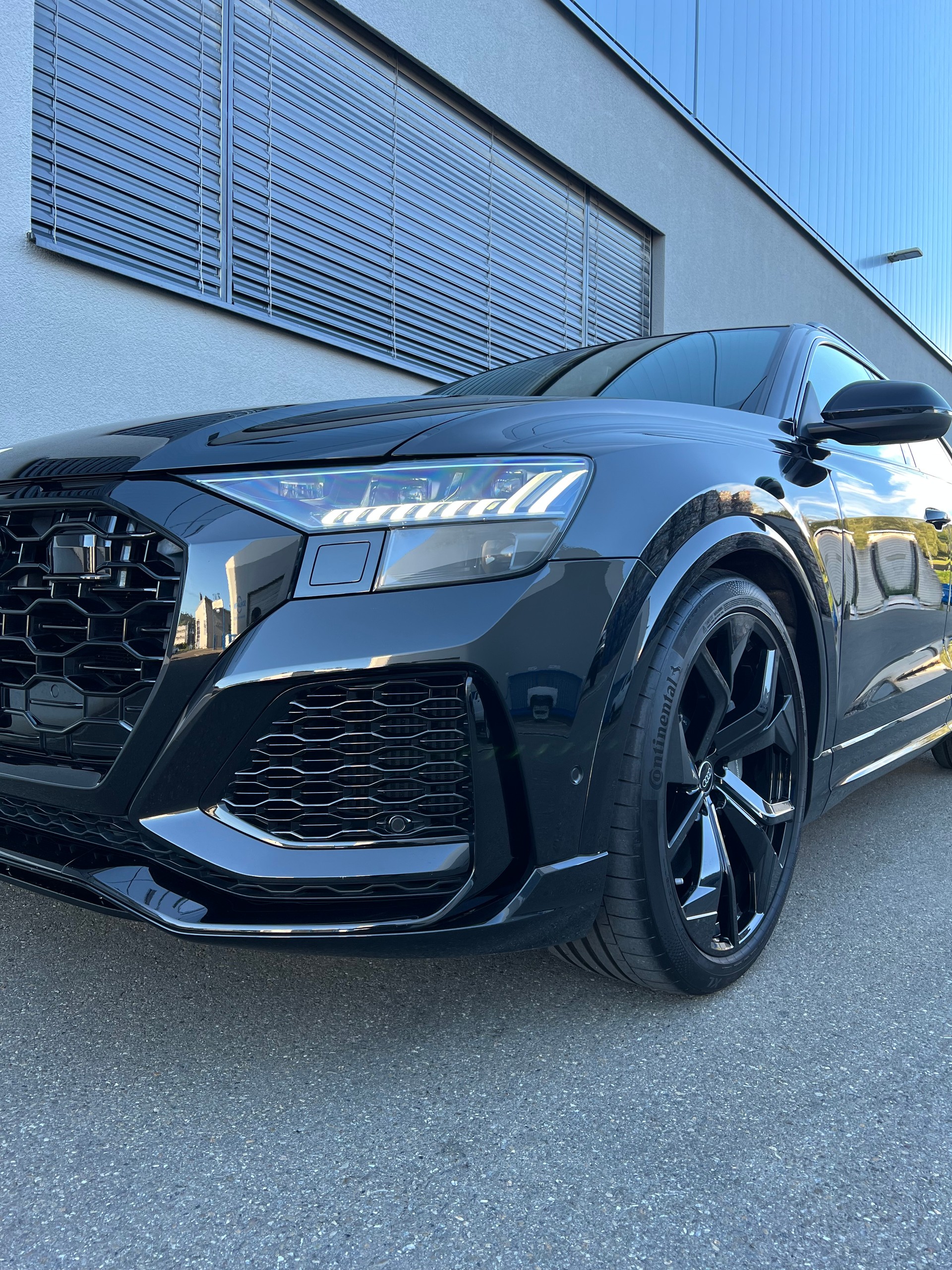 AUDI RSQ8 quattro tiptronic-image-22