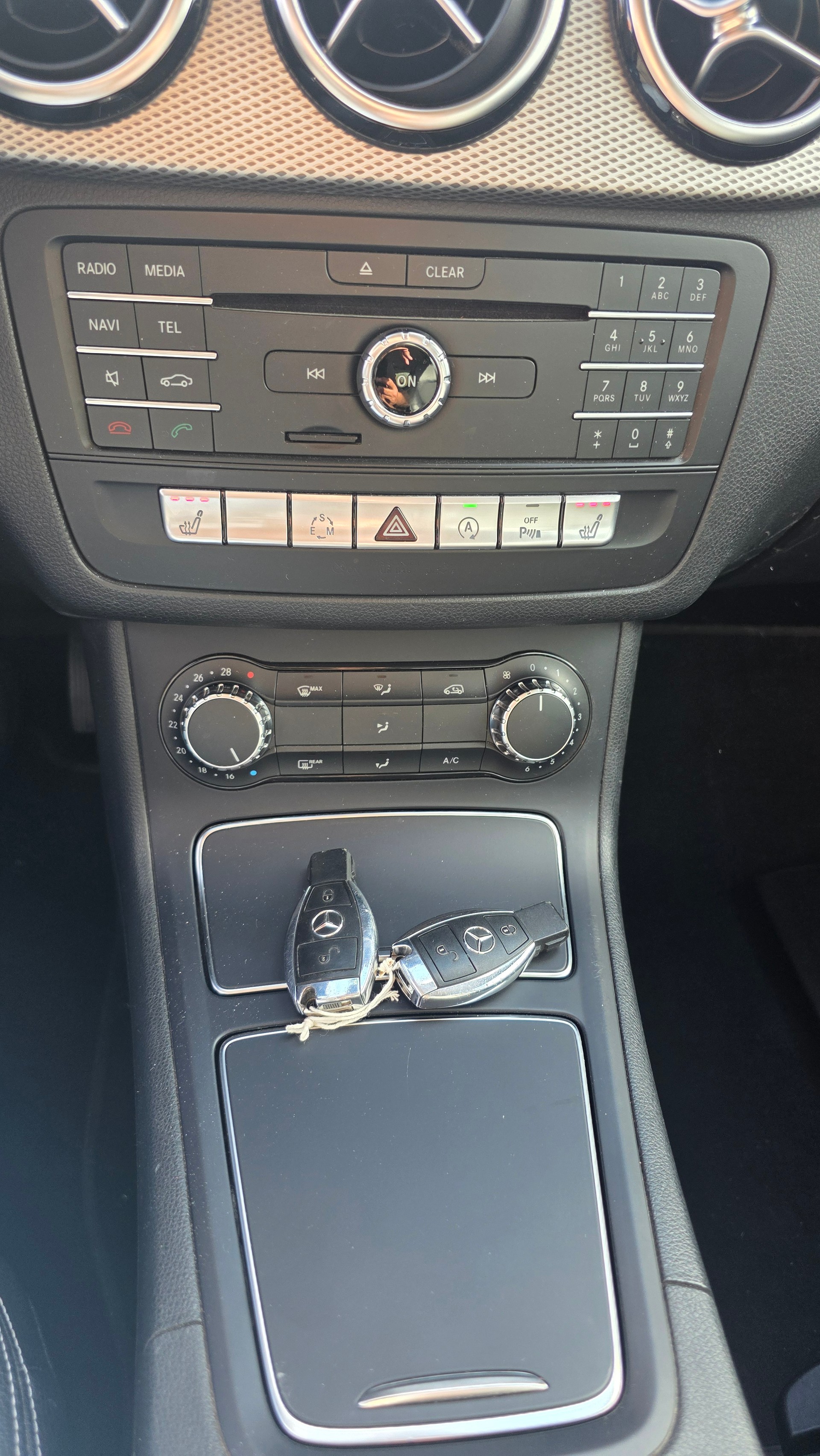 MERCEDES-BENZ B 180 Urban 7G-DCT-image-11