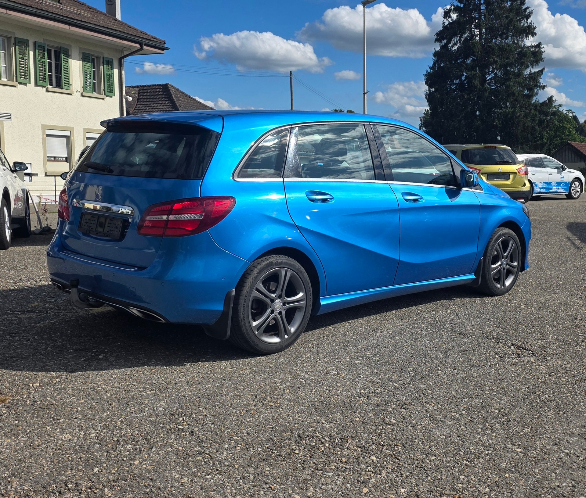 MERCEDES-BENZ B 180 Urban 7G-DCT-image-3