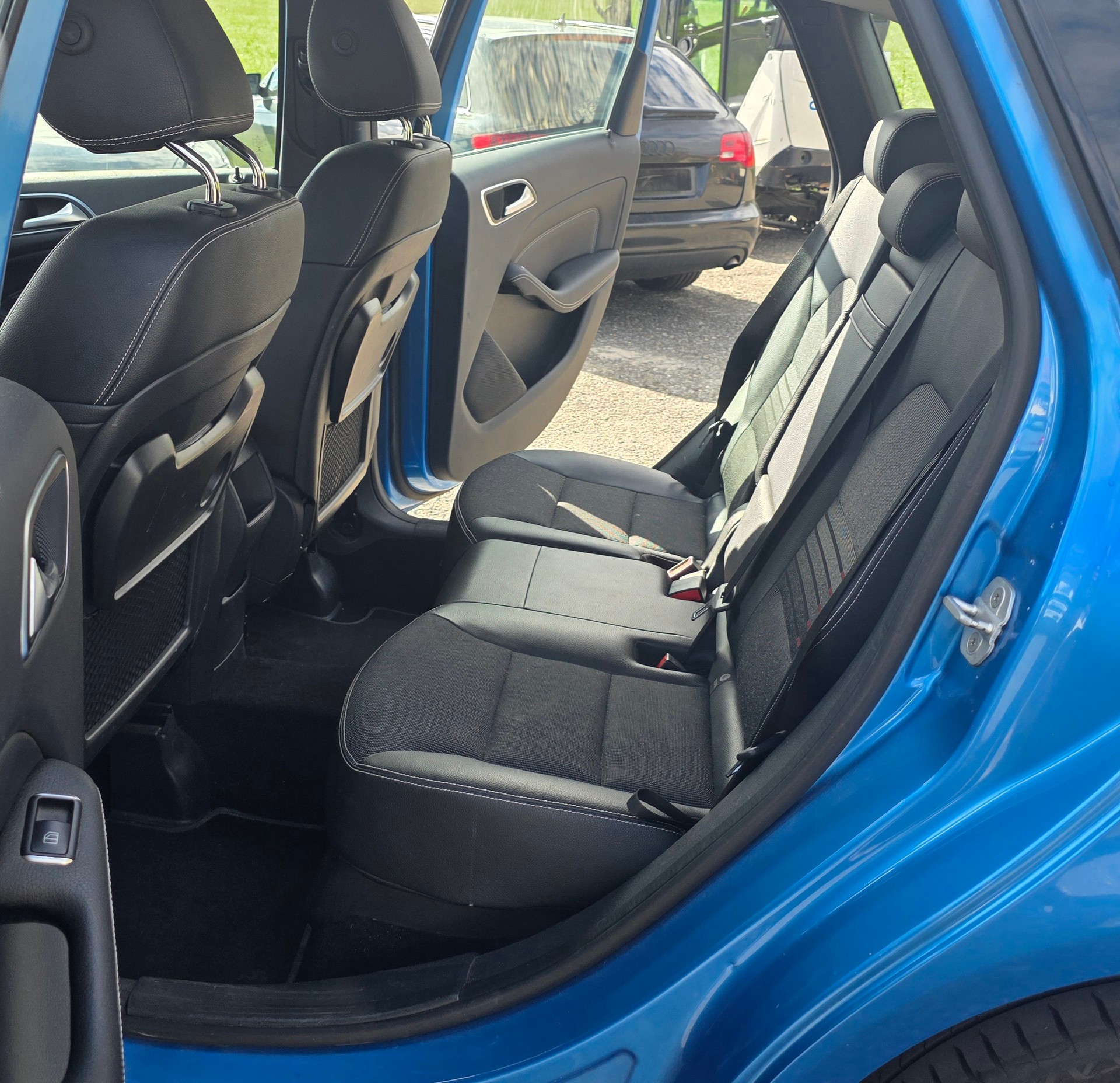 MERCEDES-BENZ B 180 Urban 7G-DCT-image-8