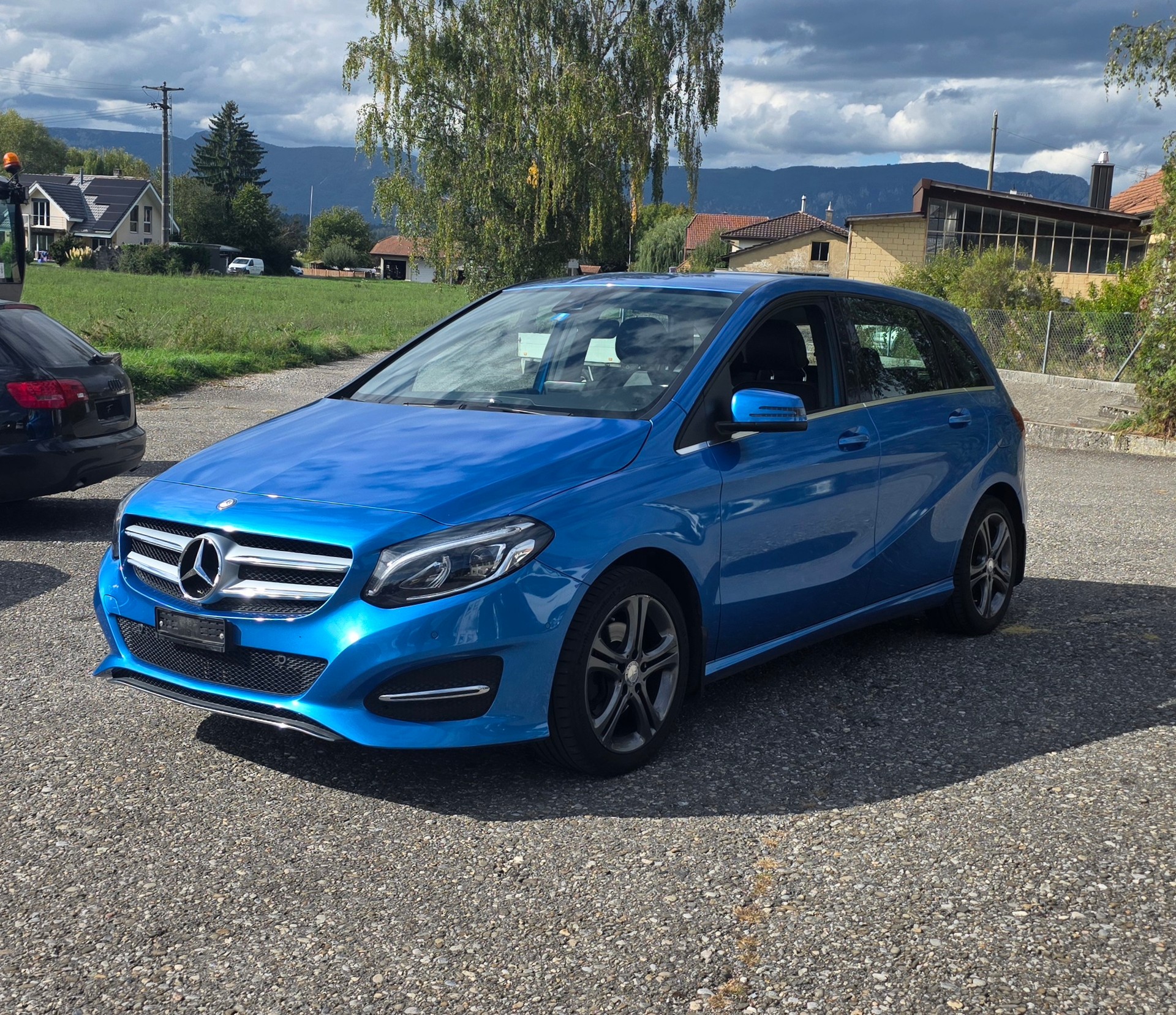 MERCEDES-BENZ B 180 Urban 7G-DCT-image-0