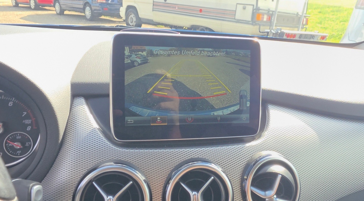 MERCEDES-BENZ B 180 Urban 7G-DCT-image-14