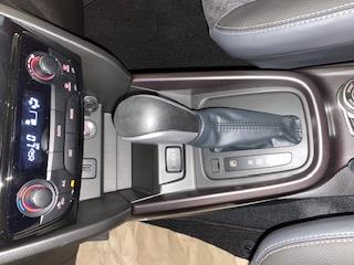 SUZUKI Vitara 1.4 T Piz Sulai Top Hybrid 4x4-image-8