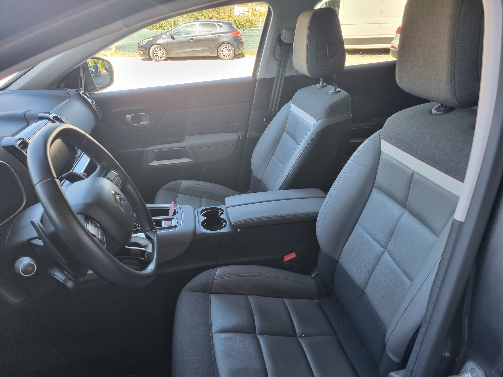 CITROEN C5 Aircross 1.6 PHEV Shine-image-7