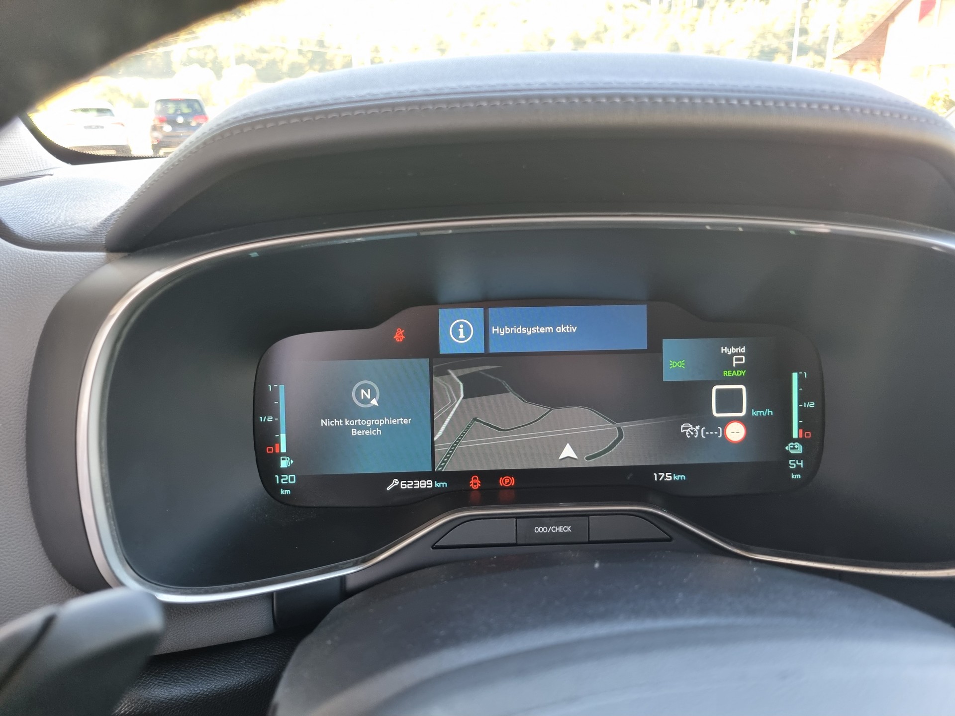 CITROEN C5 Aircross 1.6 PHEV Shine-image-13