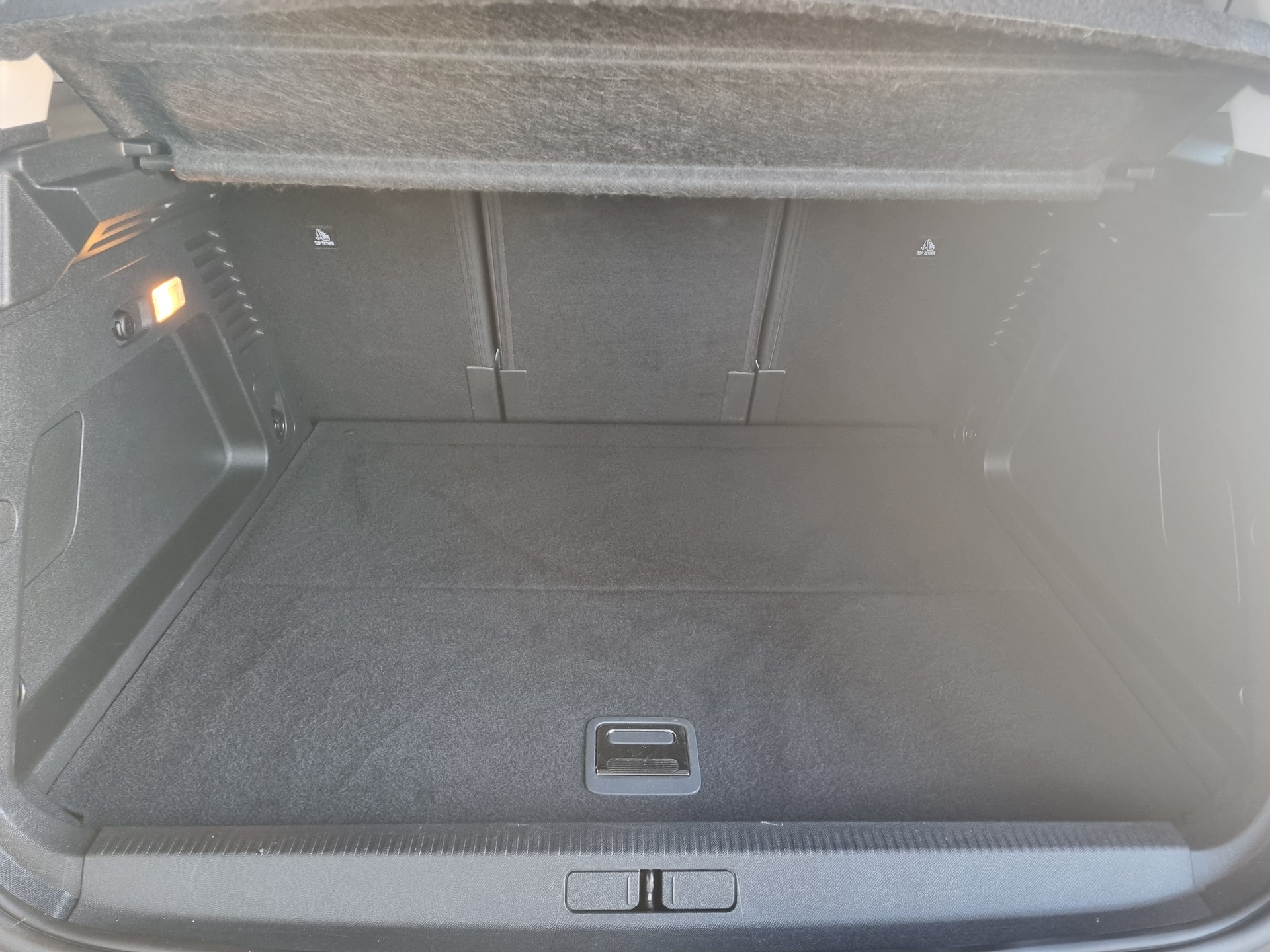 CITROEN C5 Aircross 1.6 PHEV Shine-image-9