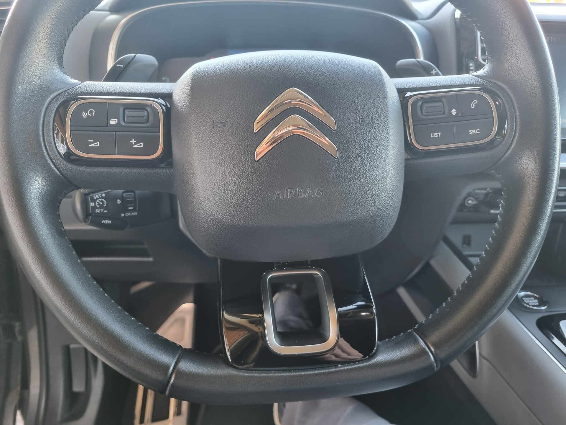 CITROEN C5 Aircross 1.6 PHEV Shine-image-14