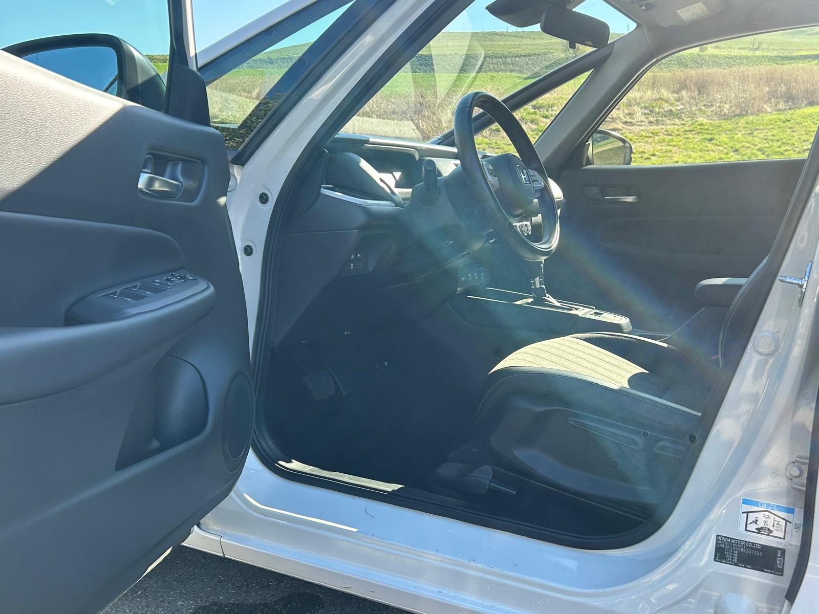 HONDA Jazz 1.5i-MMD Executive E-CVT-image-8