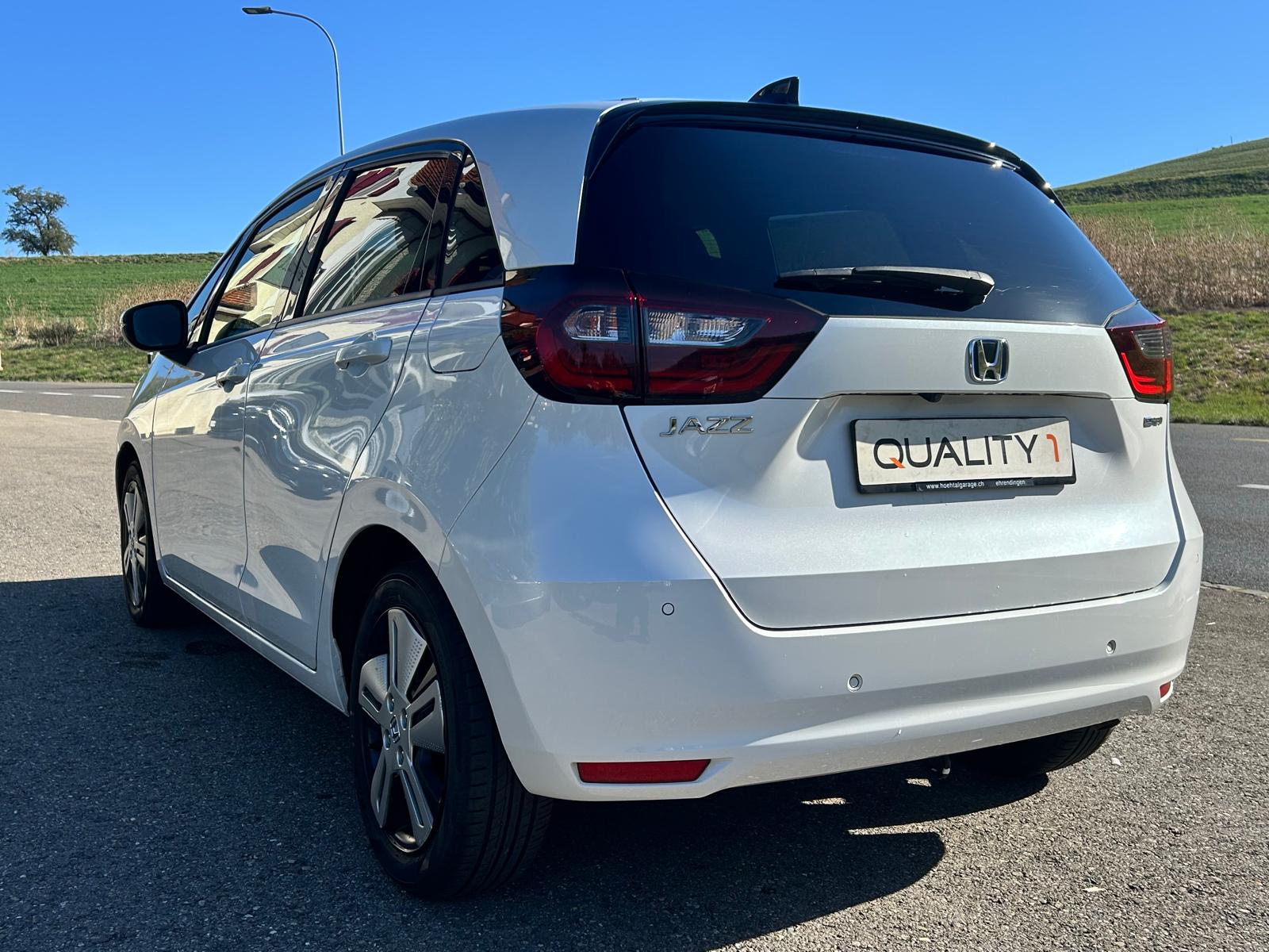 HONDA Jazz 1.5i-MMD Executive E-CVT-image-3