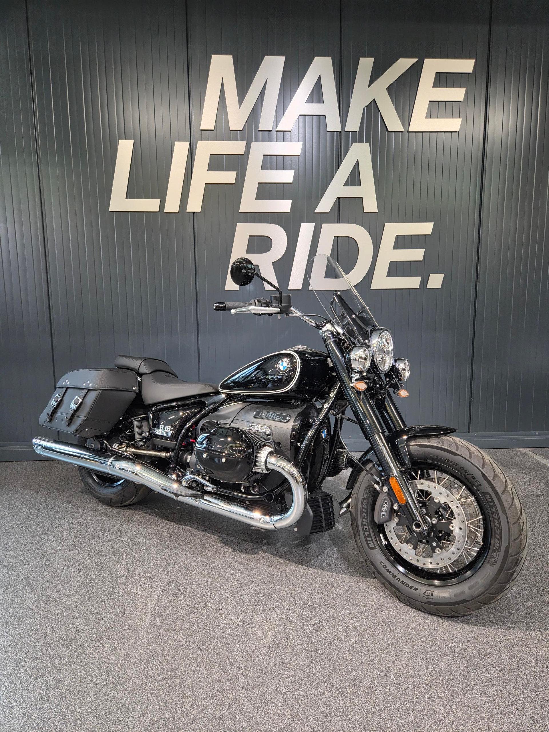 BMW R 18 Classic-showroom-element-1