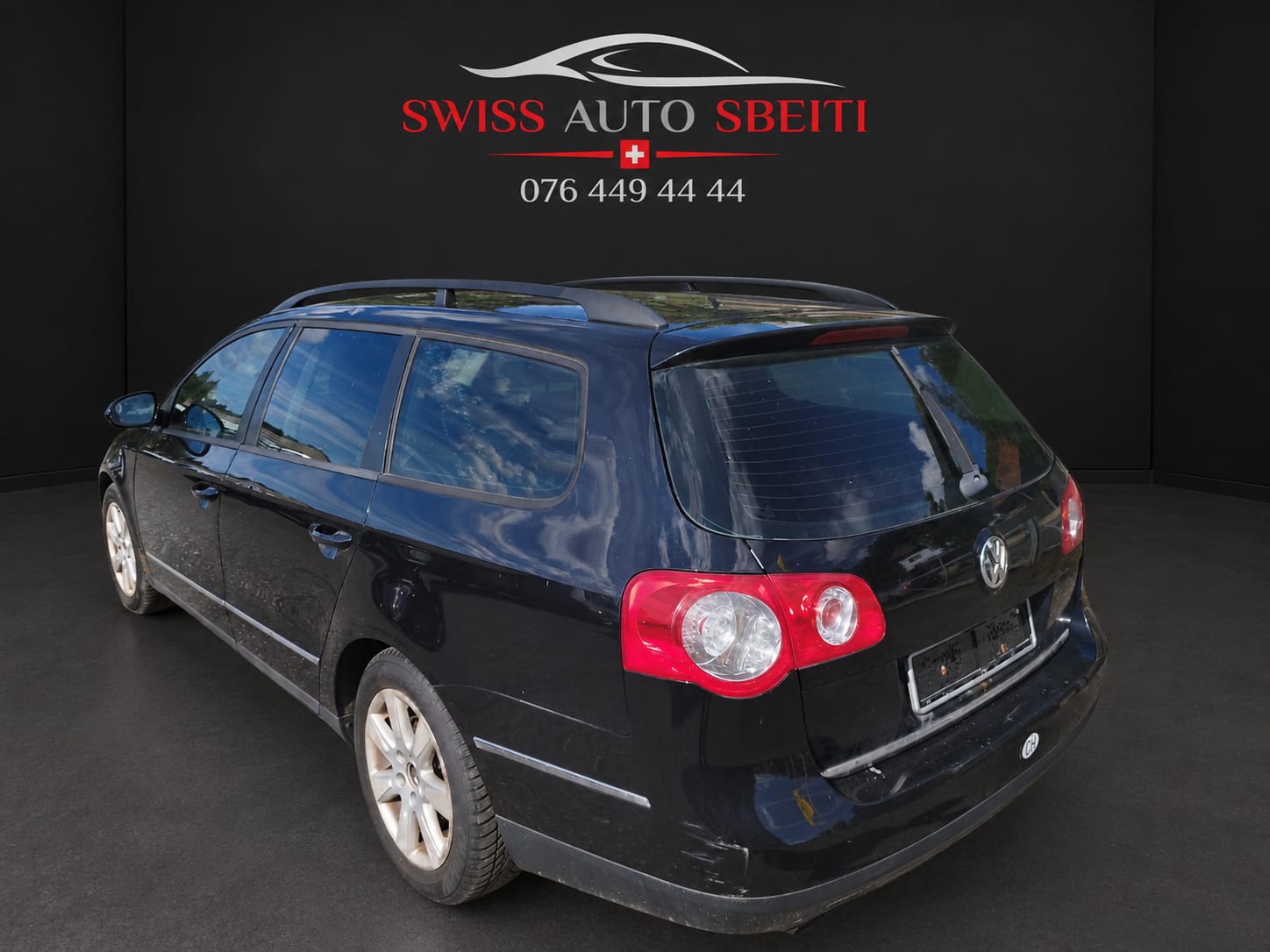 VW Passat Variant 2.0 FSI Trendline 4Motion-image-4