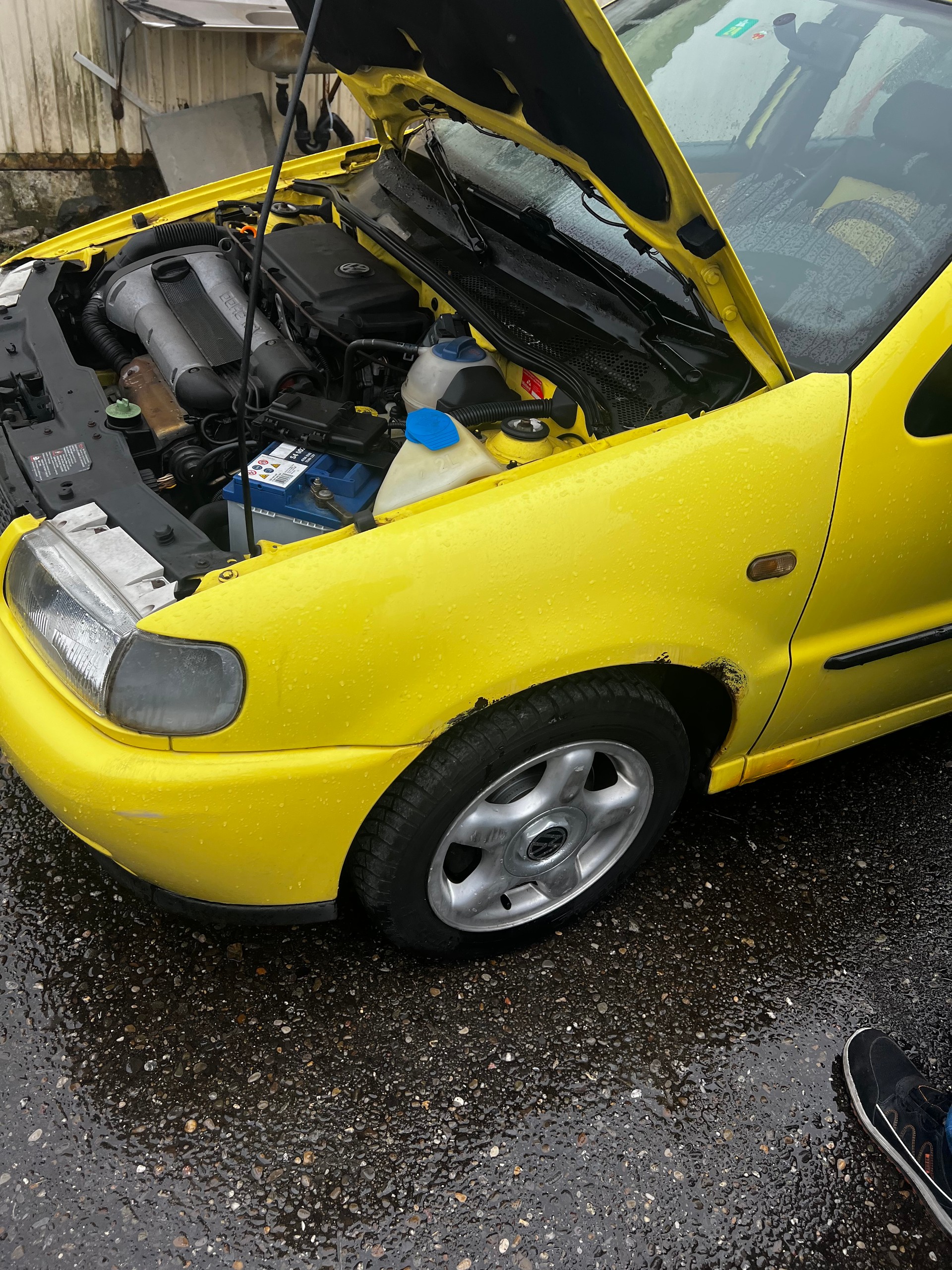 VW 1.4 16V 100-image-1