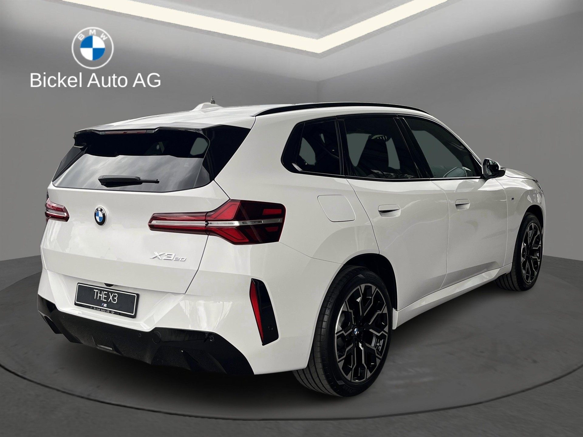 BMW X3 xDrive 20 M Sport-showroom-element-1