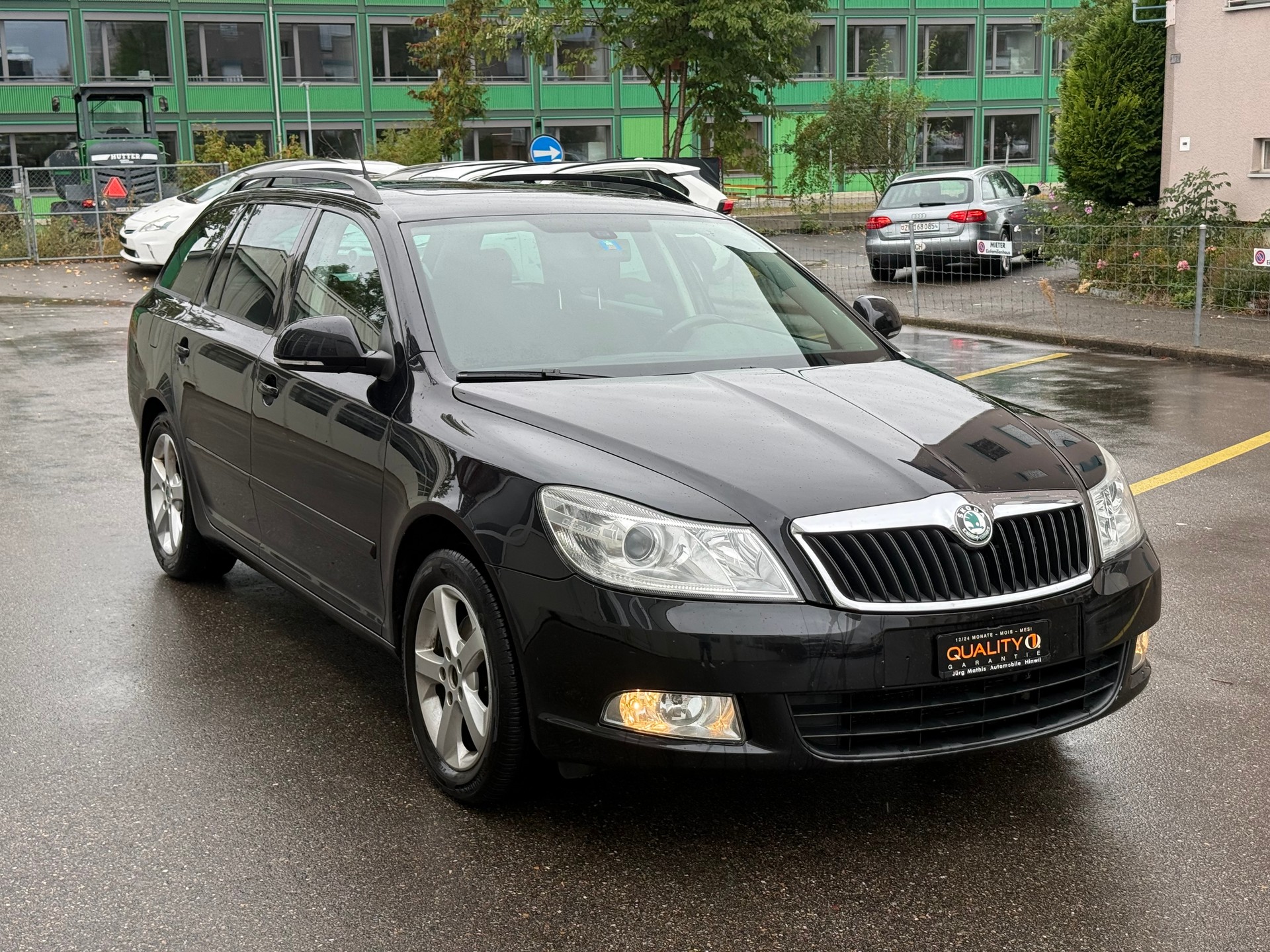 SKODA Octavia Combi 1.8 TSI Elegance DSG-image-2
