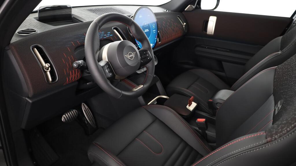 MINI John Cooper Works Countryman ALL4-image-17
