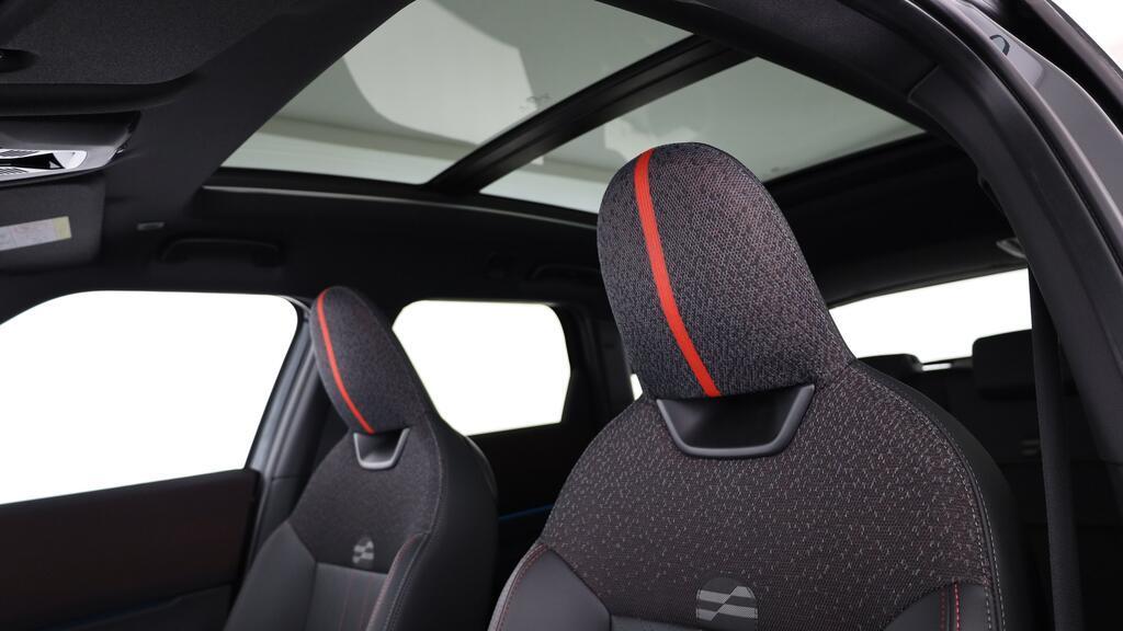 MINI John Cooper Works Countryman ALL4-image-18