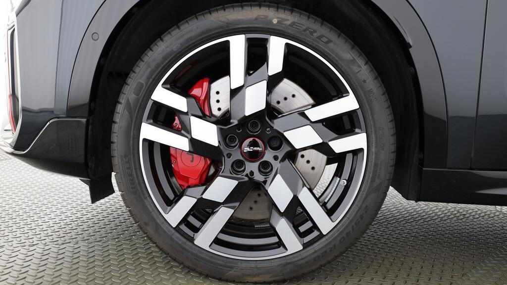 MINI John Cooper Works Countryman ALL4-image-10