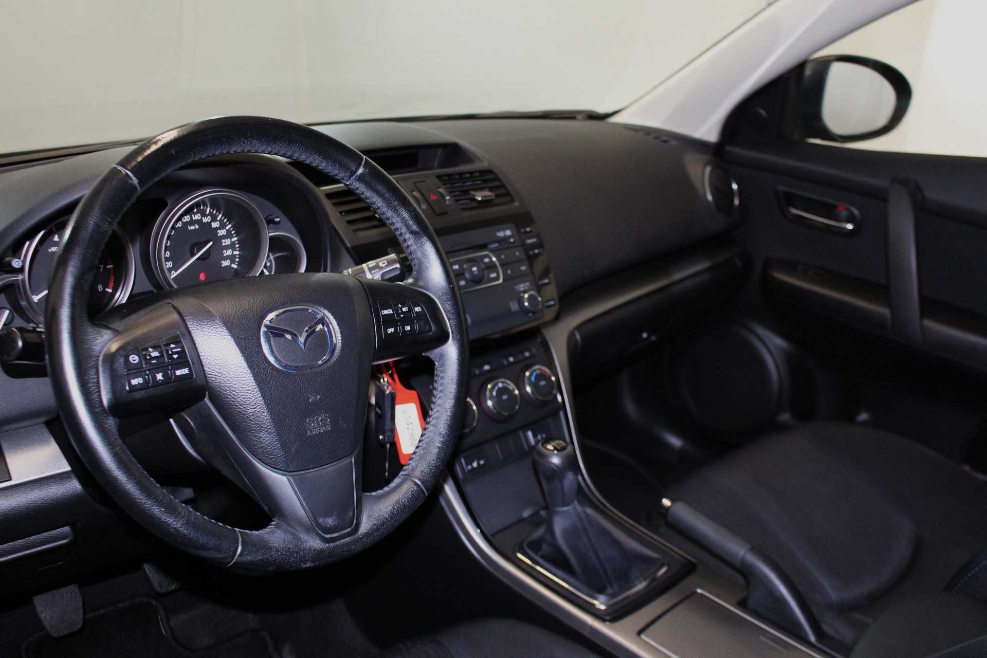MAZDA 6 Station Wagon 2.0 DISI Motion-image-11