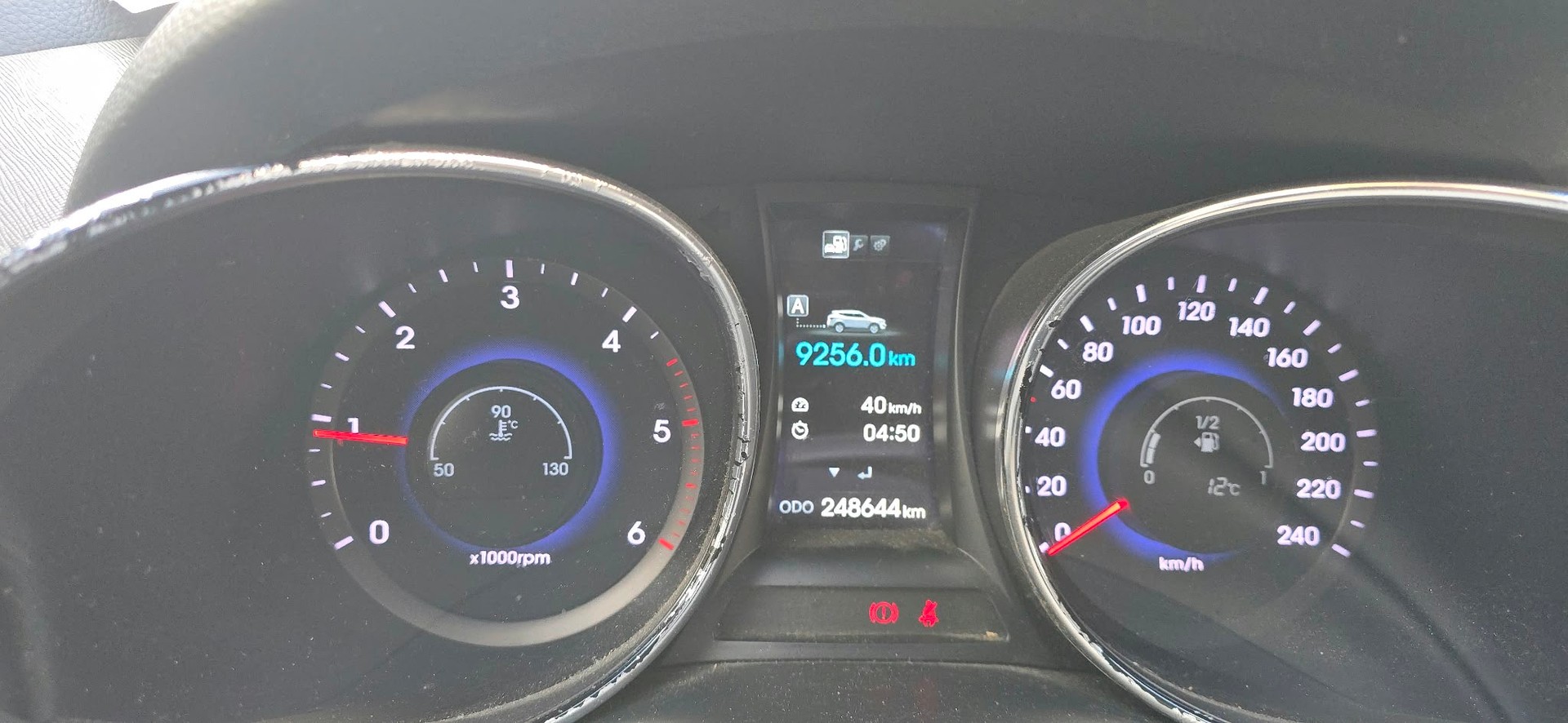 HYUNDAI Santa Fe 2.2 CRDI Comfort 4WD-image-14