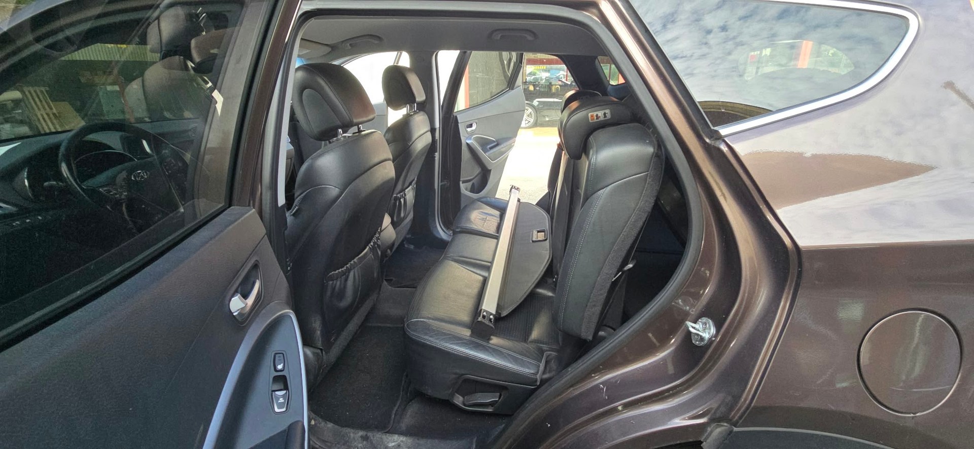 HYUNDAI Santa Fe 2.2 CRDI Comfort 4WD-image-10