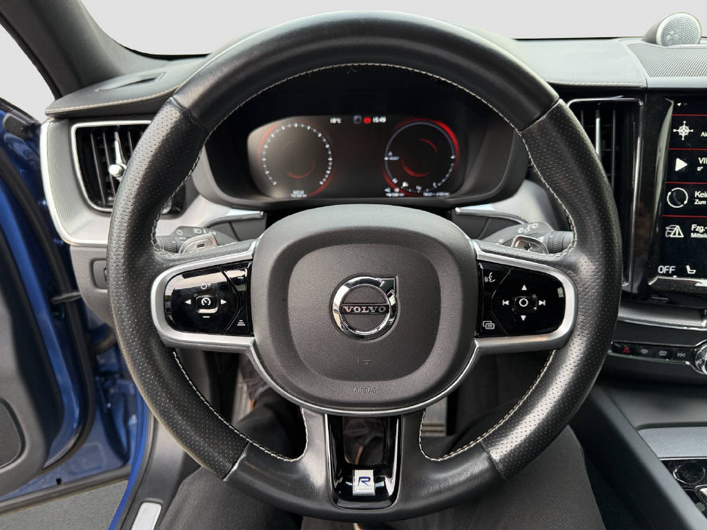 VOLVO XC60 2.0 T8 TE R-Design AWD-image-8