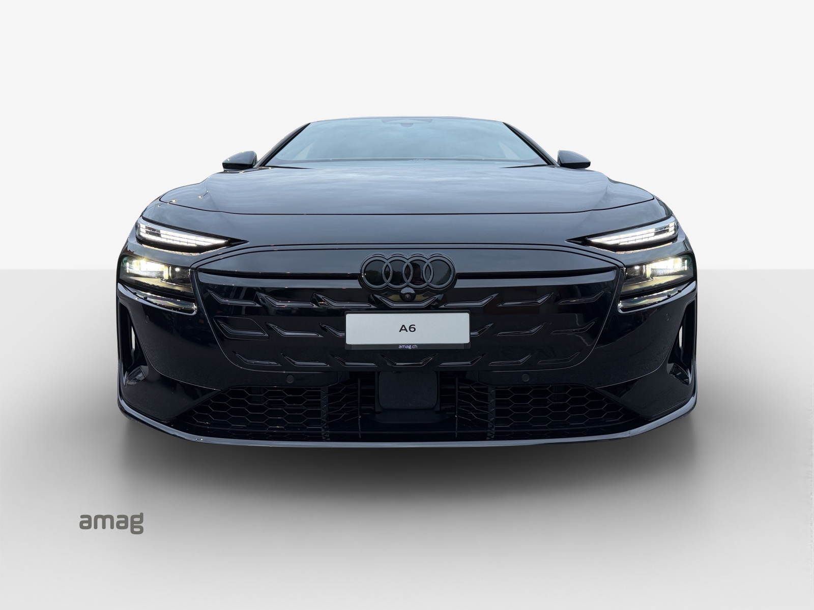 AUDI A6 Avant e-tron quattro-image-6