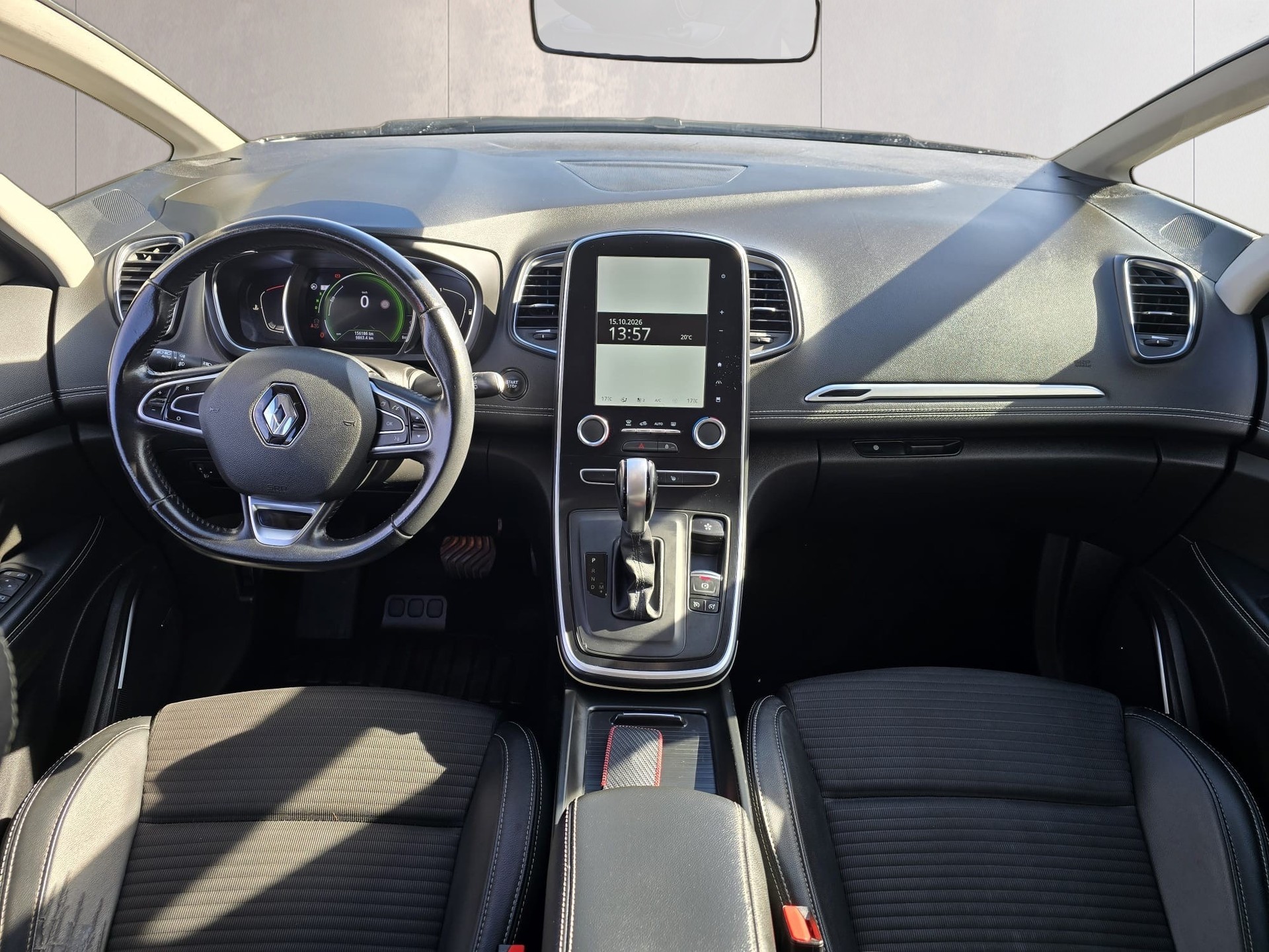 RENAULT Grand Scénic 1.3 16V Turbo Intens EDC-image-8