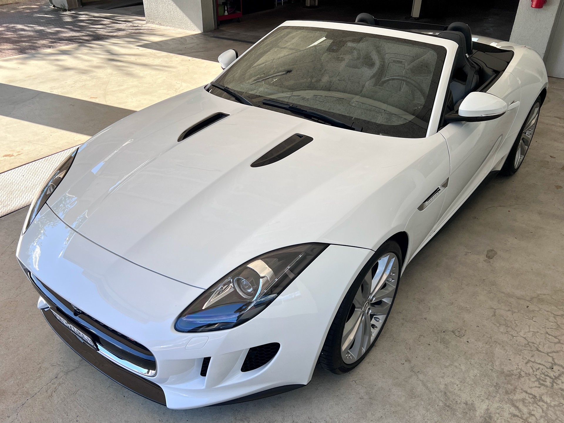 JAGUAR F-Type Convertible S 5.0 V8 S/C-image-9