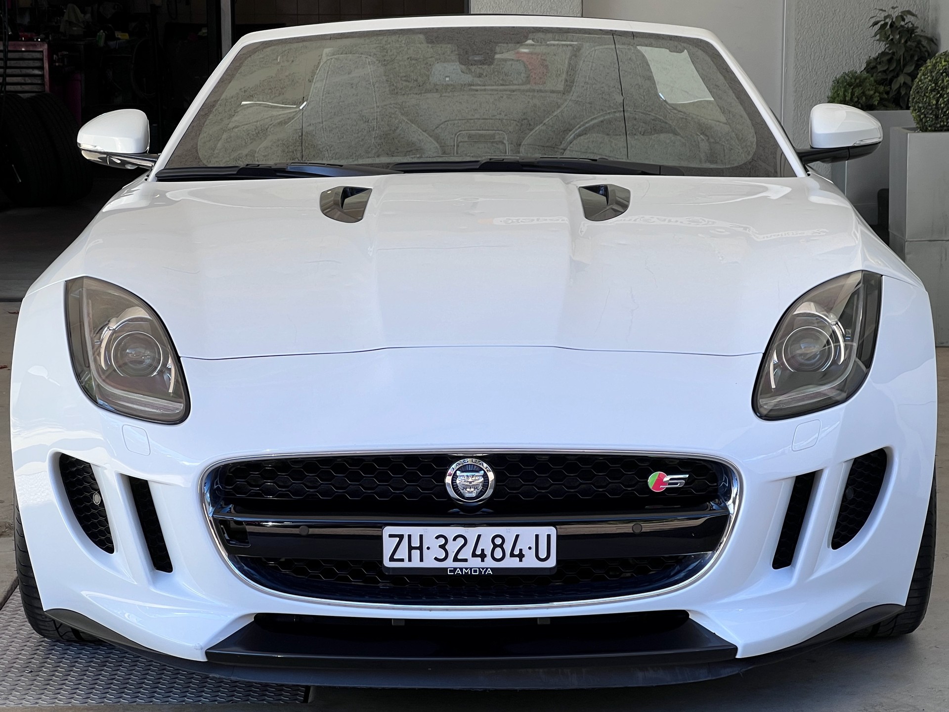 JAGUAR F-Type Convertible S 5.0 V8 S/C-image-8