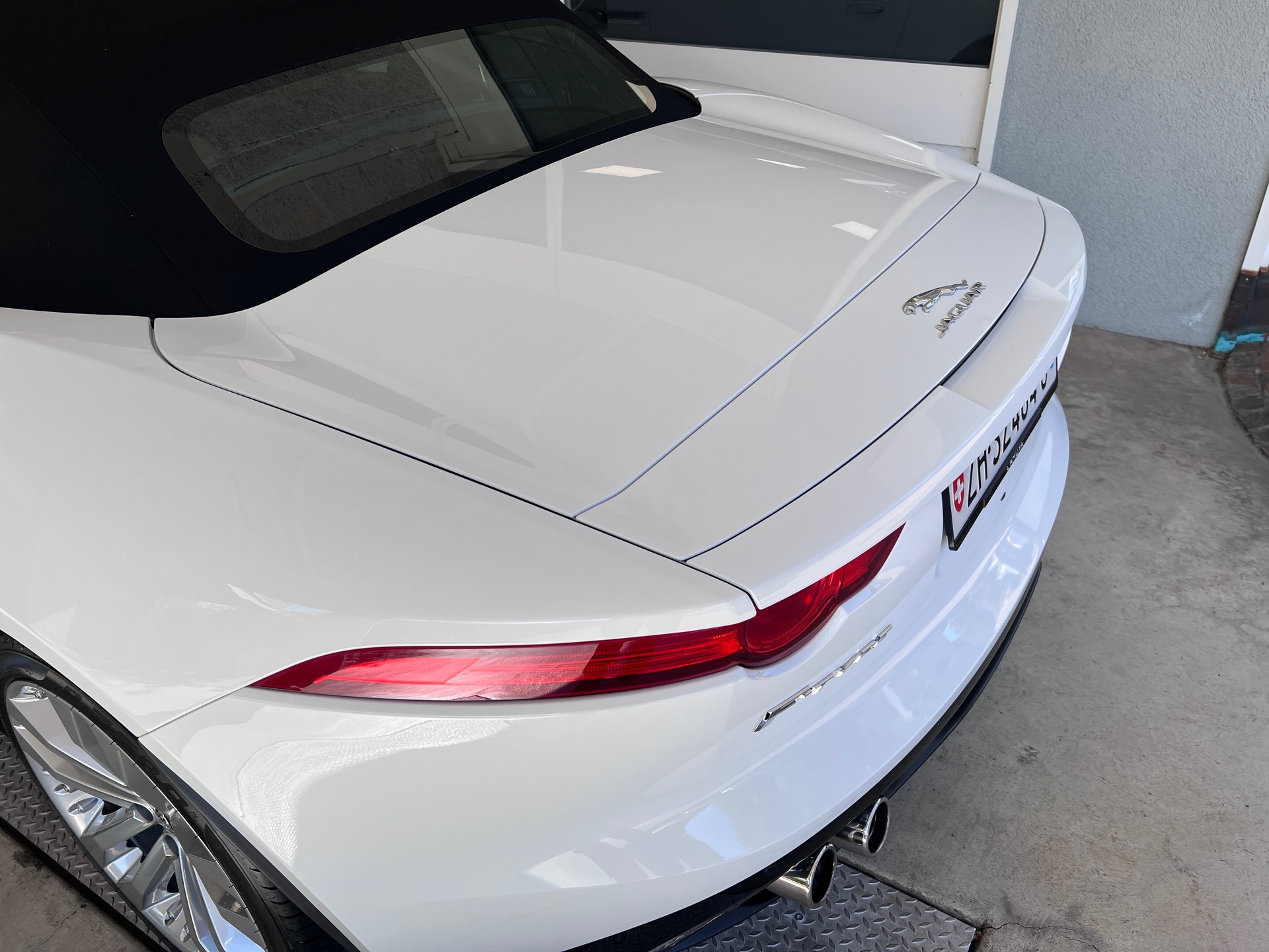 JAGUAR F-Type Convertible S 5.0 V8 S/C-image-4