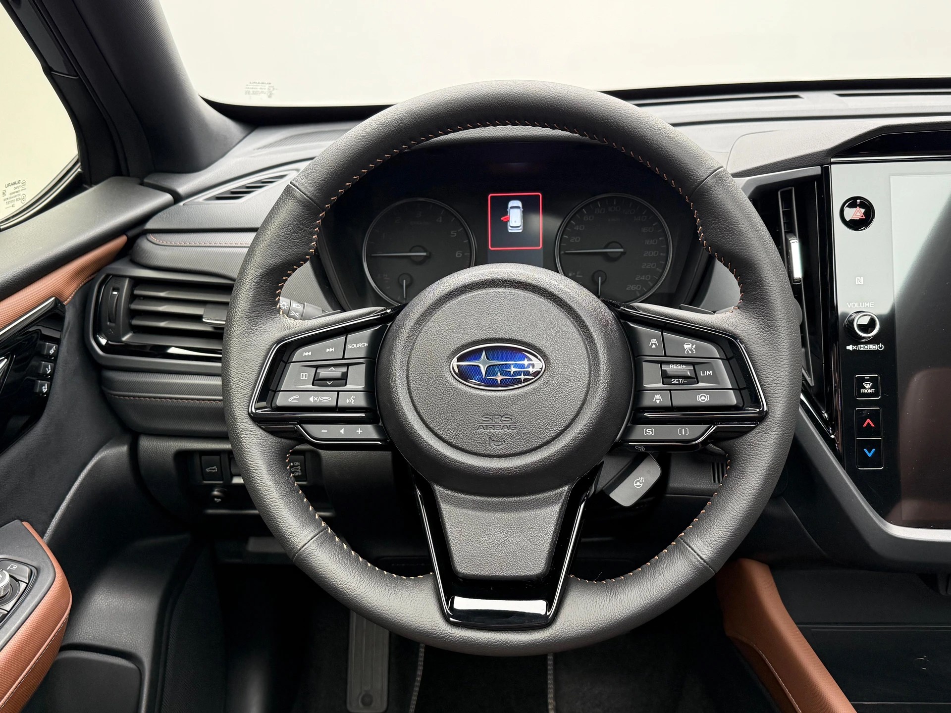 SUBARU 2.0i e-Boxer Luxury-image-5
