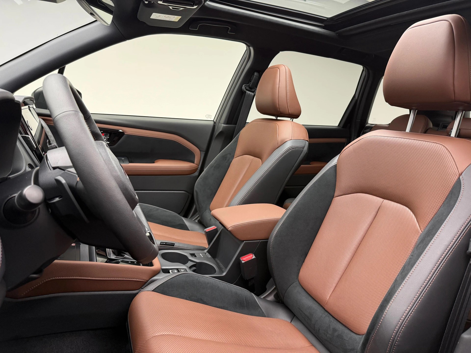 SUBARU 2.0i e-Boxer Luxury-image-3